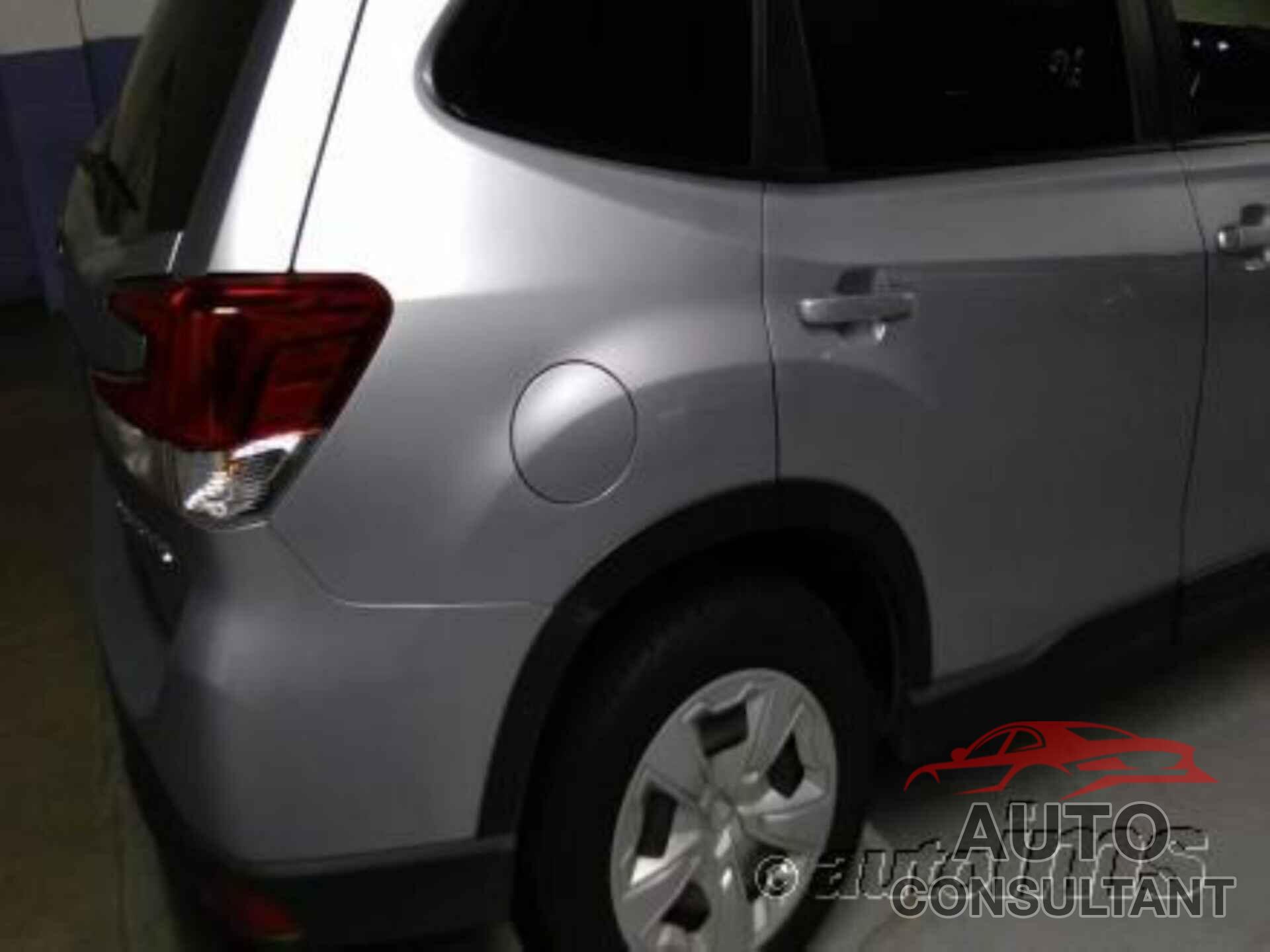 SUBARU FORESTER 2019 - JF2SKAAC6KH561651