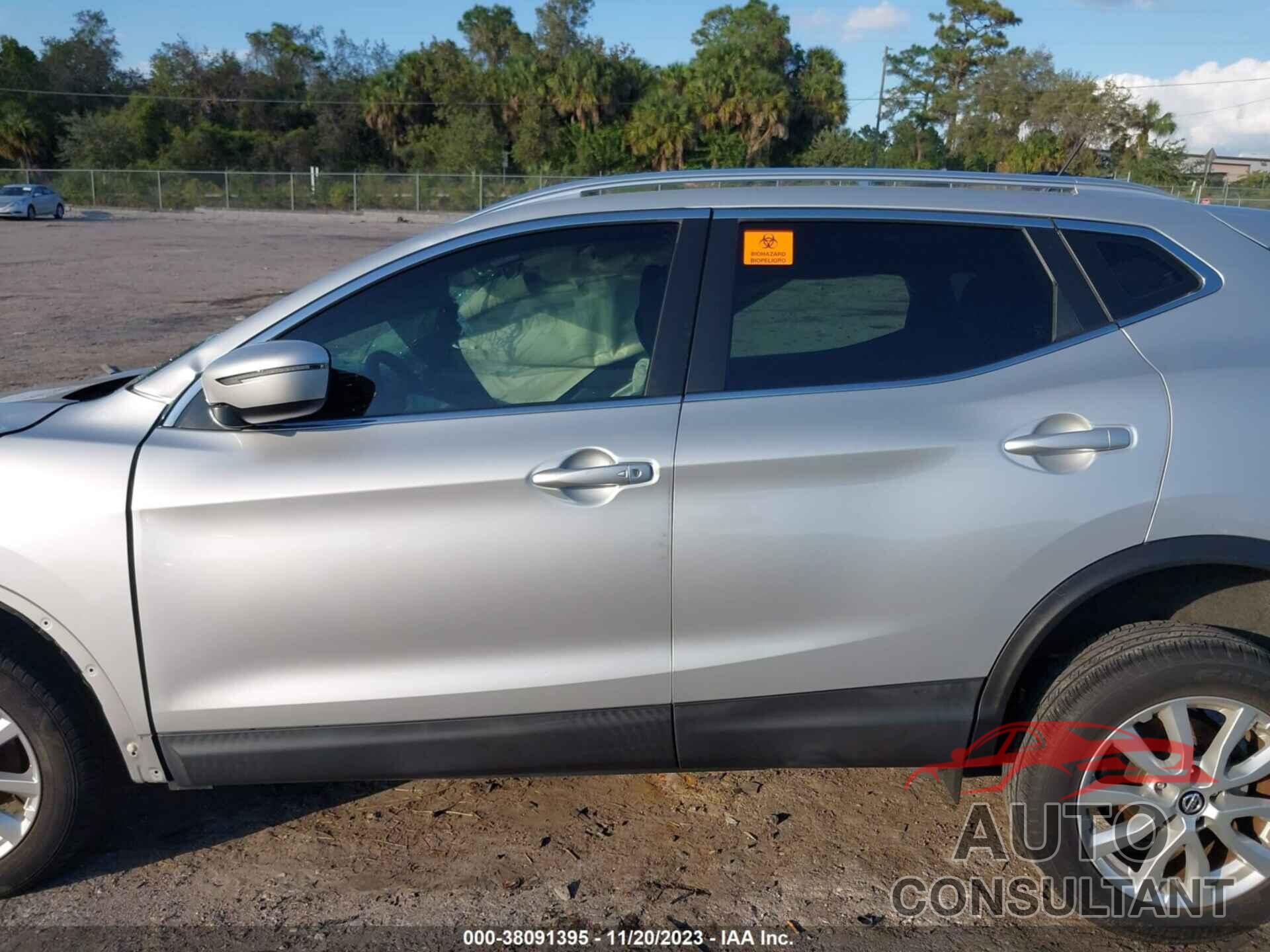 NISSAN ROGUE SPORT 2020 - JN1BJ1CV5LW549815