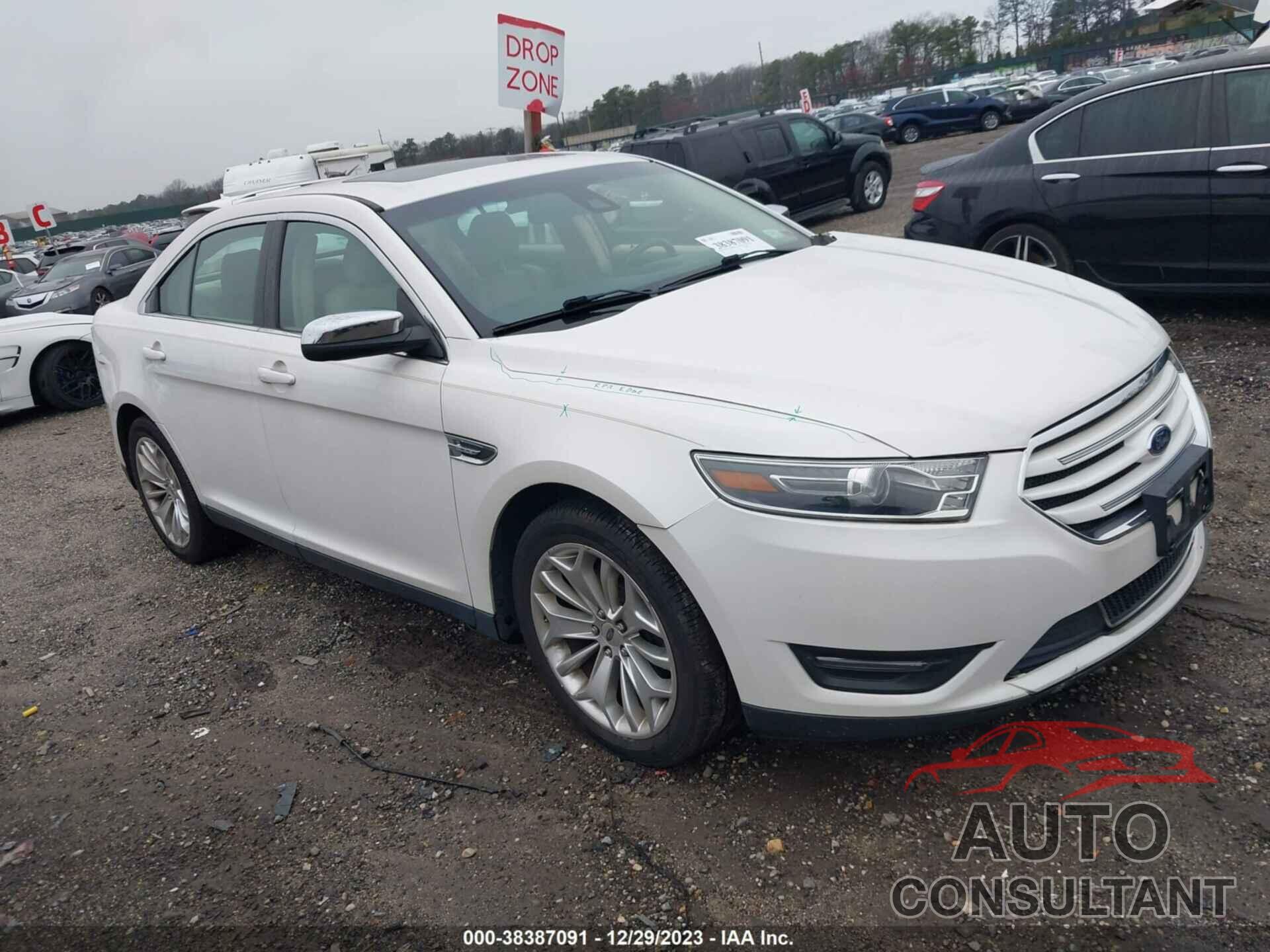 FORD TAURUS 2018 - 1FAHP2F80JG130480