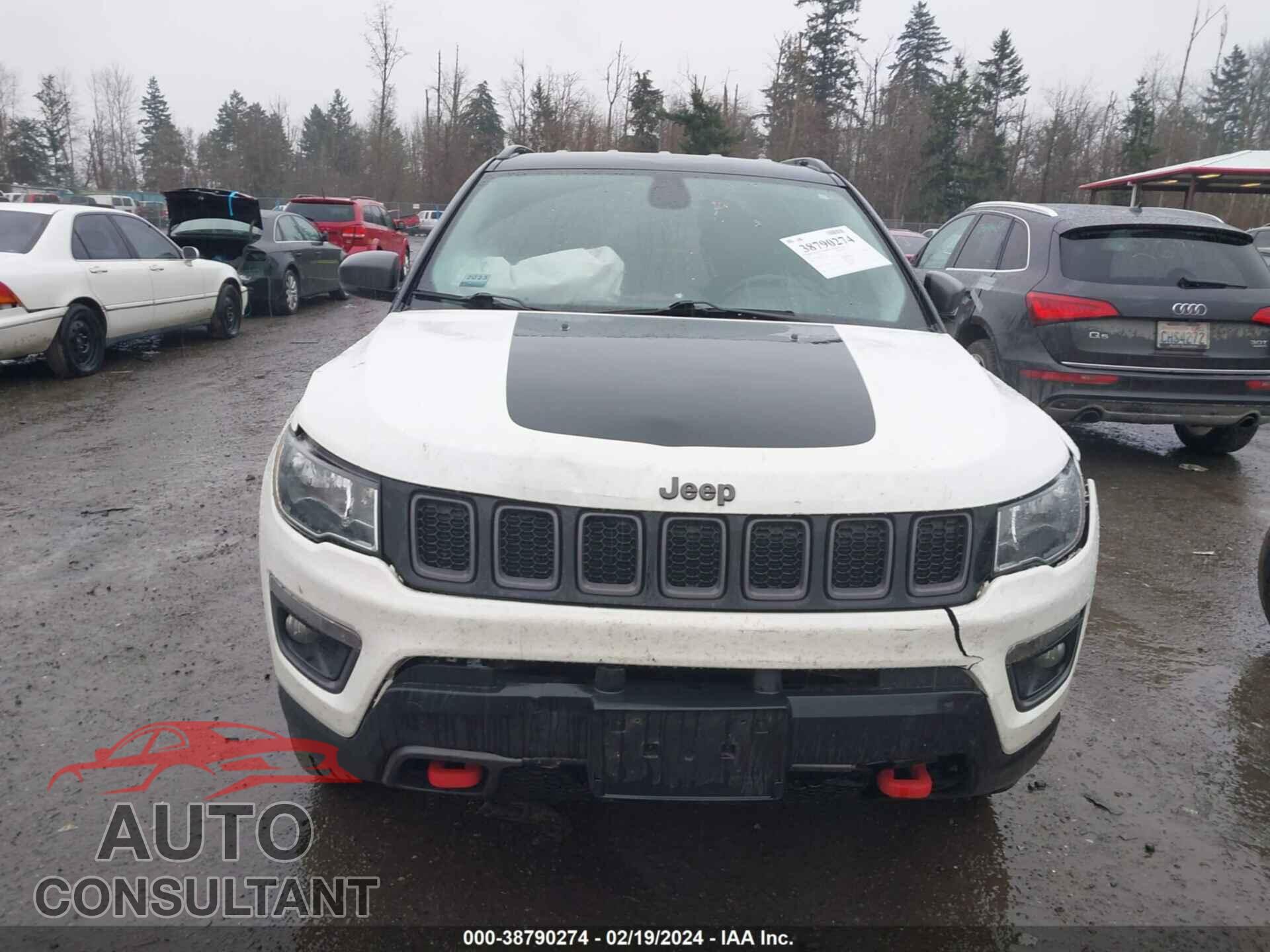 JEEP COMPASS 2018 - 3C4NJDDB2JT210352