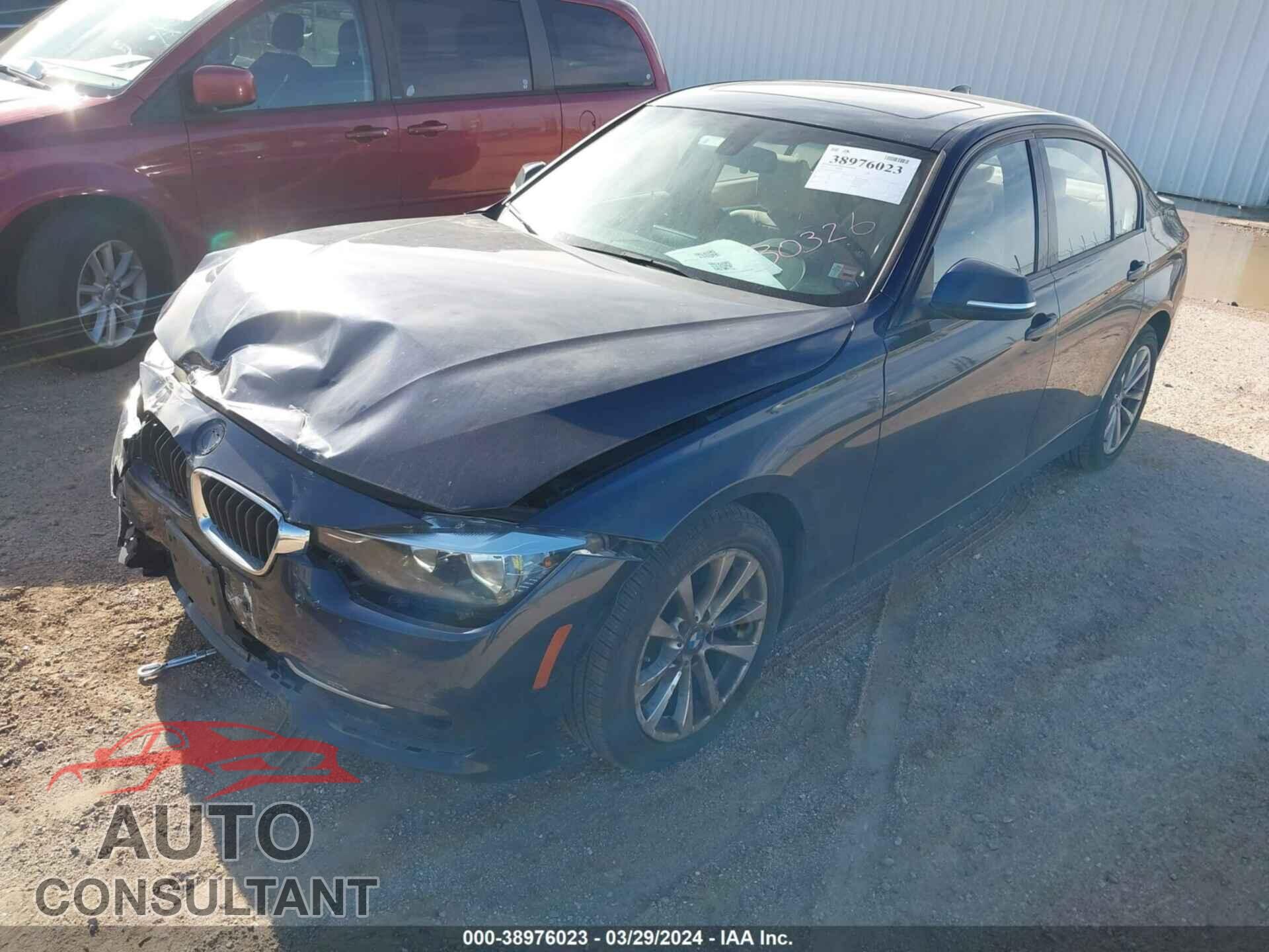 BMW 328I 2016 - WBA8E3G56GNU02297