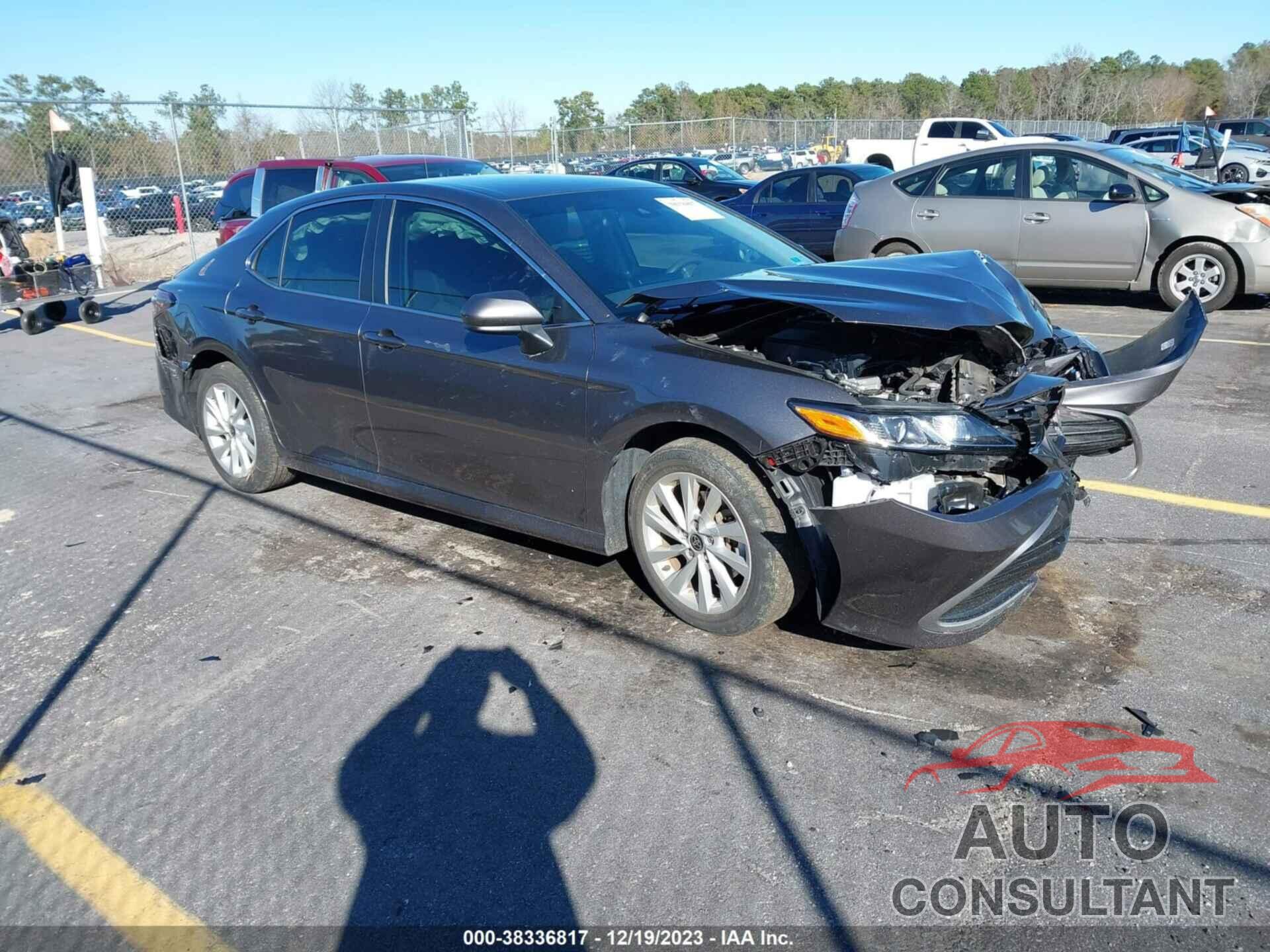 TOYOTA CAMRY 2021 - 4T1C11AK3MU467472
