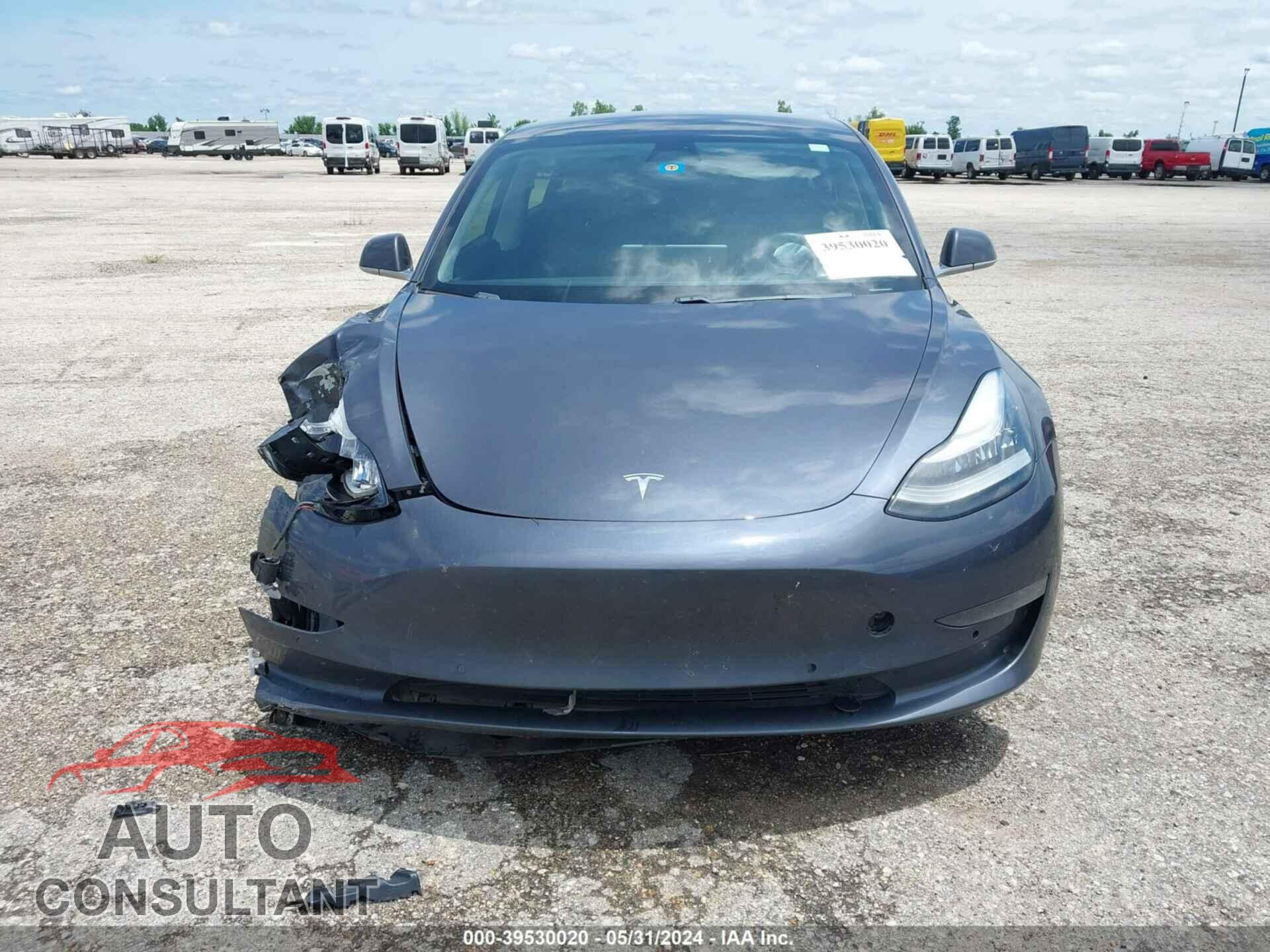 TESLA MODEL 3 2018 - 5YJ3E1EA8JF041095