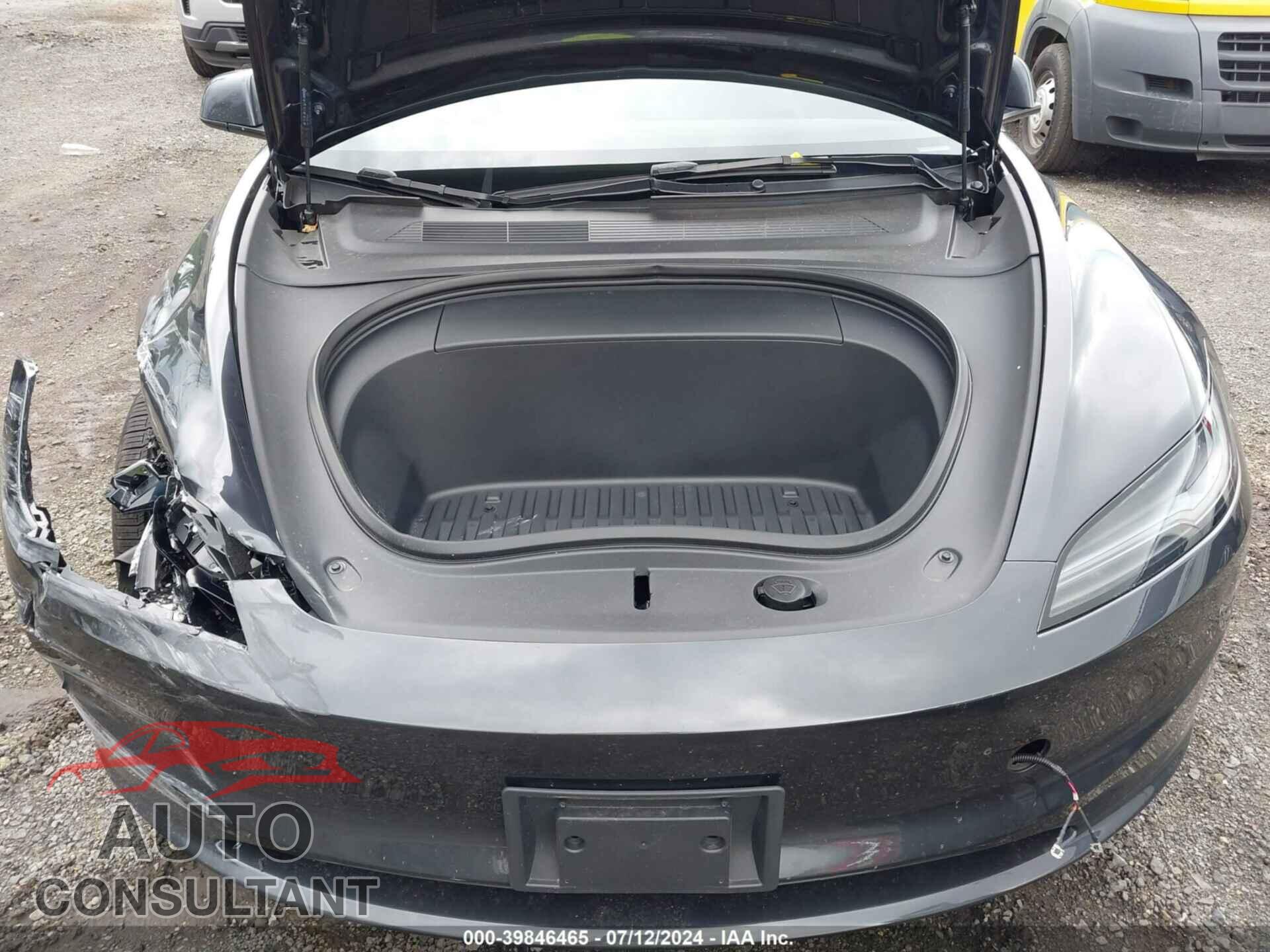 TESLA MODEL 3 2024 - 5YJ3E1EA4RF726982