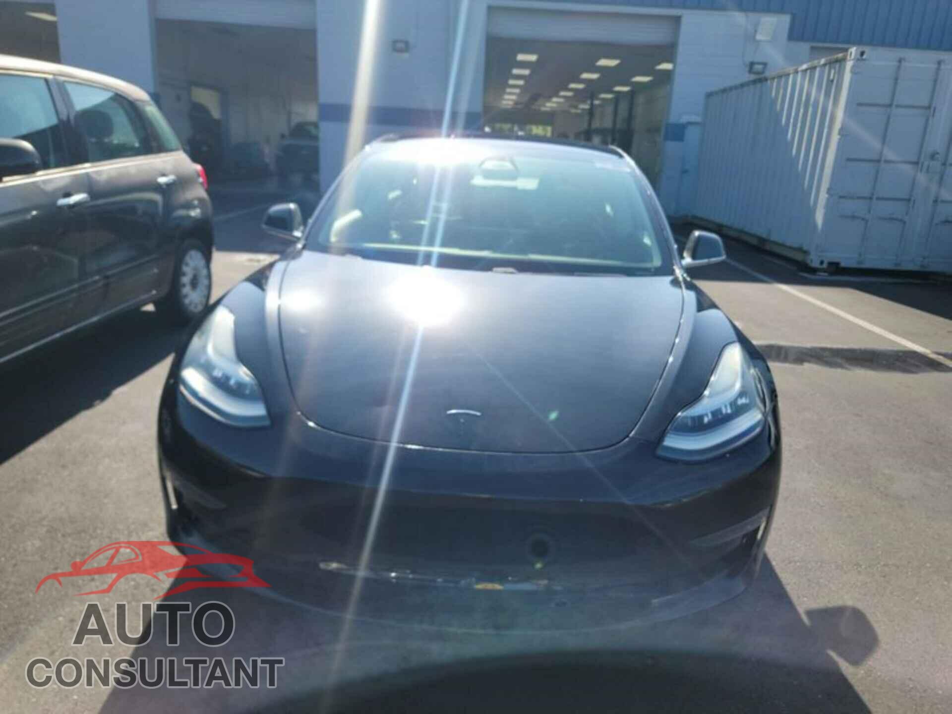 TESLA MODEL 3 2019 - 5YJ3E1EB6KF199090