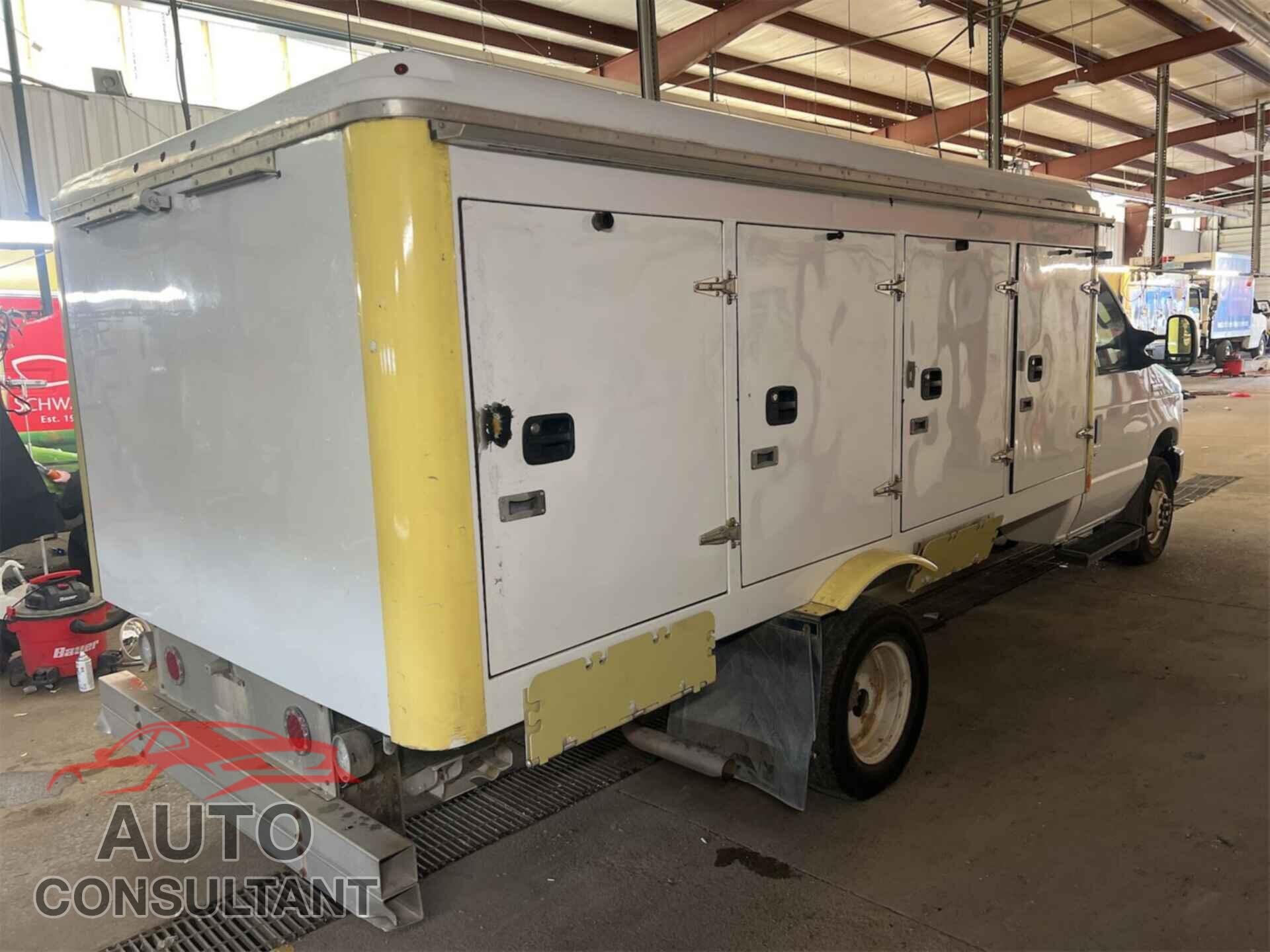 FORD ECONOLINE 2017 - 1FDXE4FS5HDC68607