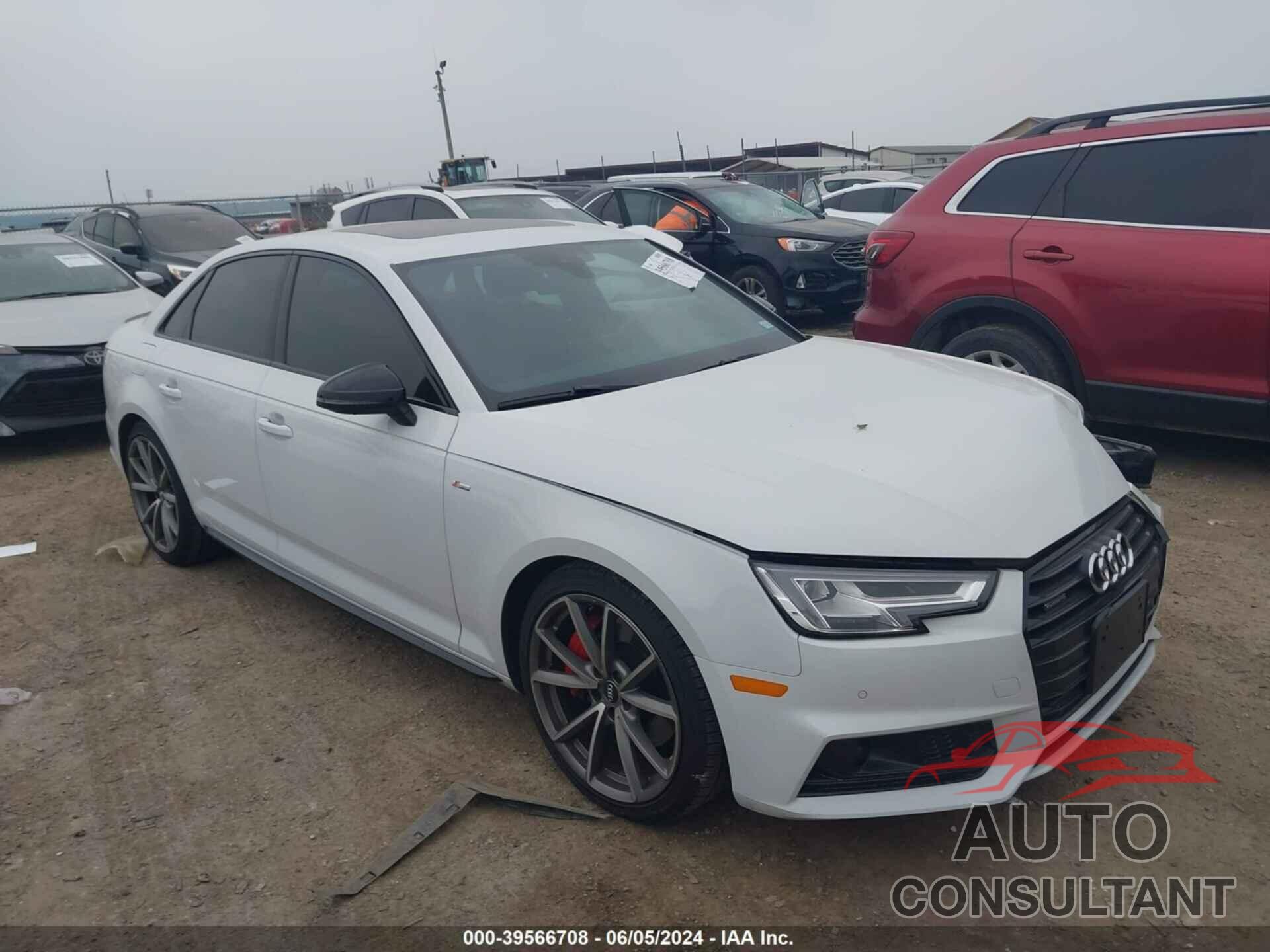 AUDI A4 2018 - WAUFNAF49JA015875