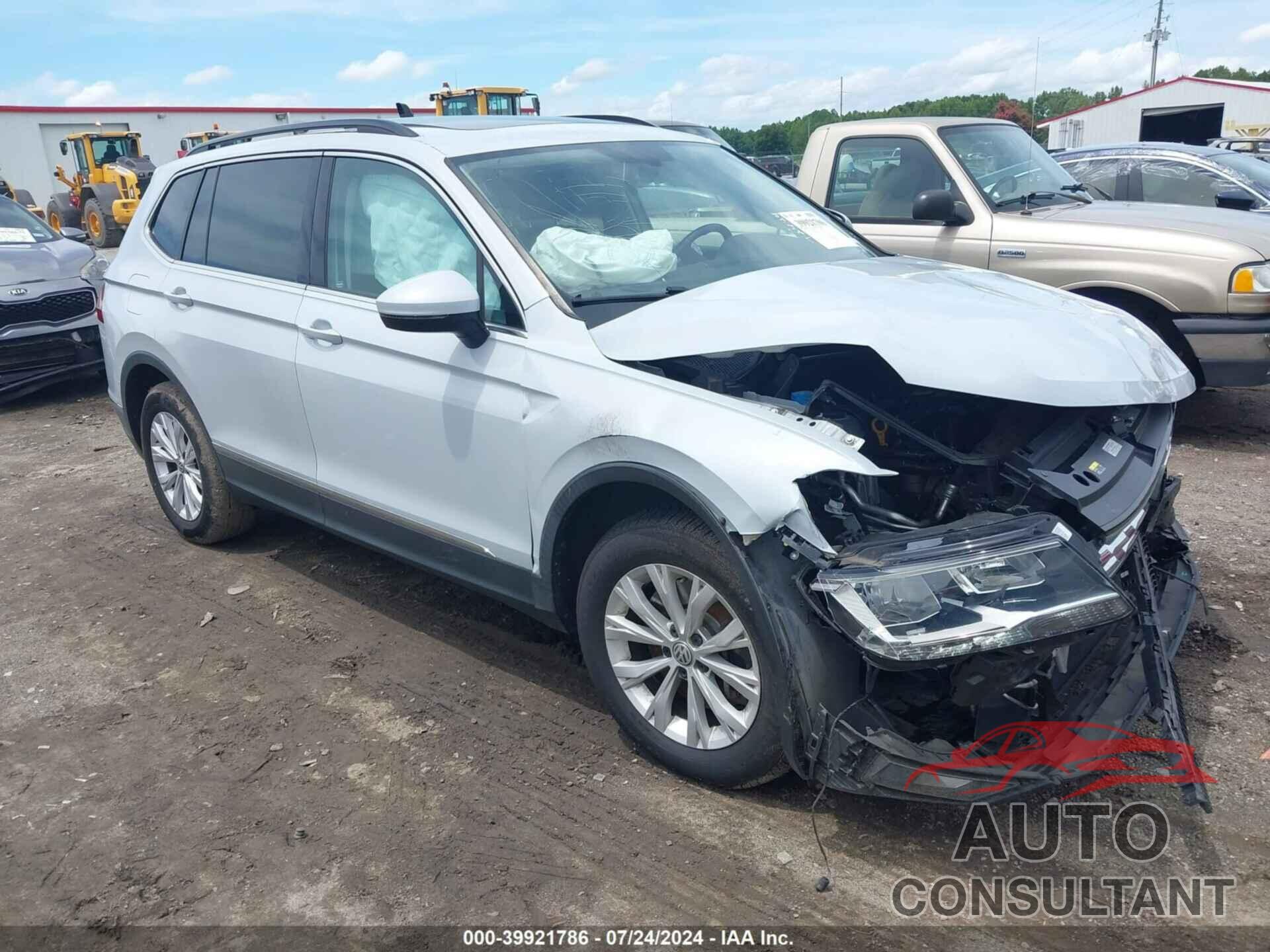 VOLKSWAGEN TIGUAN 2018 - 3VV3B7AXXJM028478