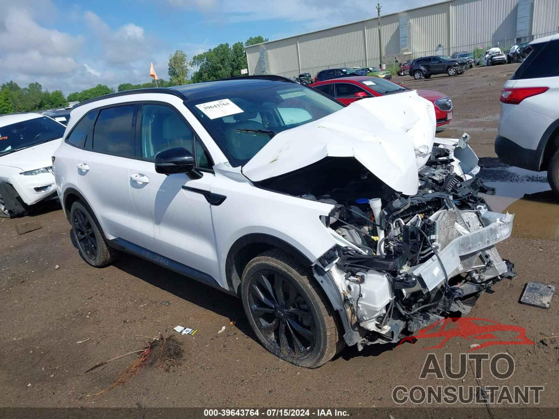 KIA SORENTO 2021 - 5XYRK4LF2MG046115