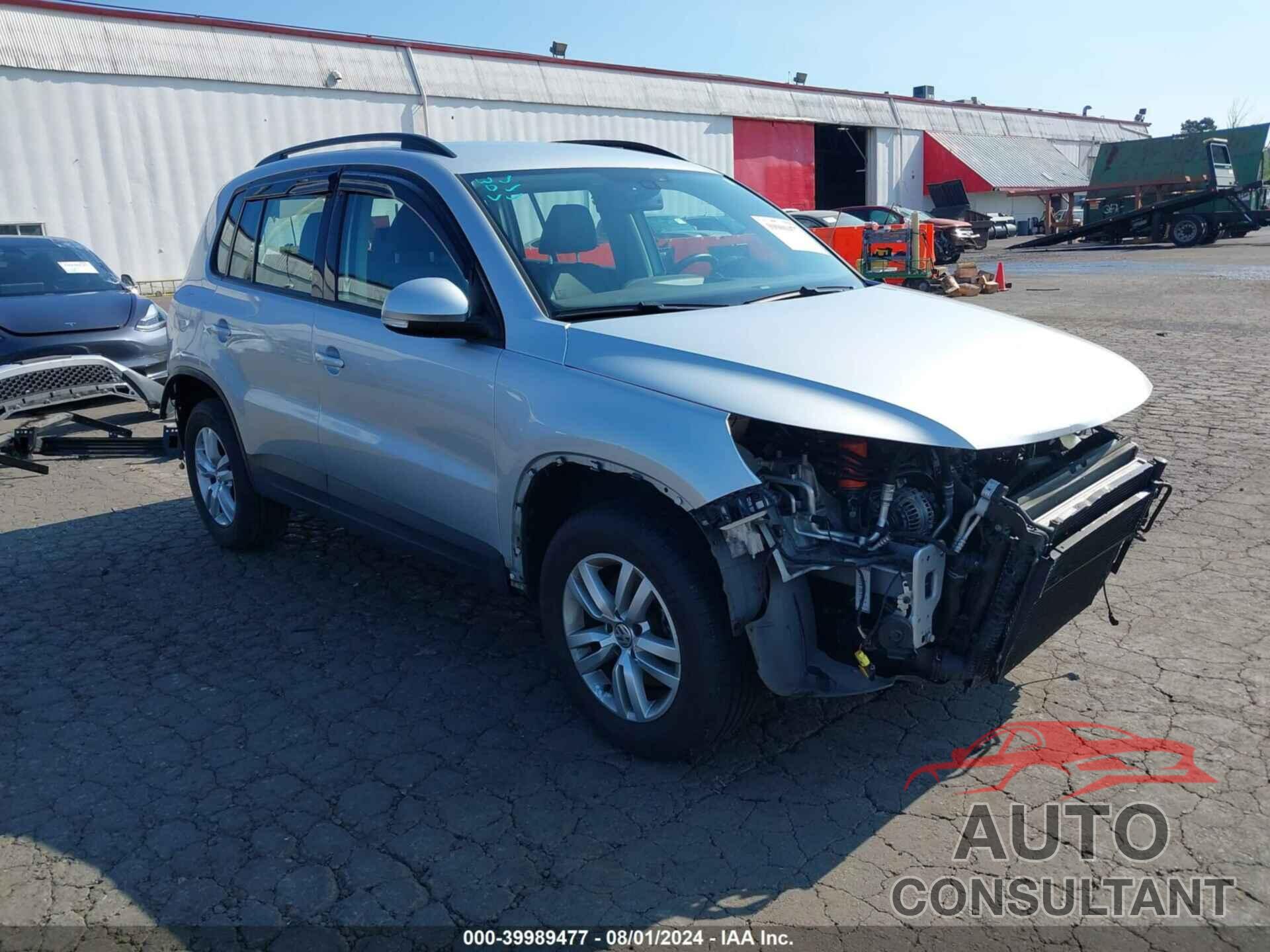 VOLKSWAGEN TIGUAN 2017 - WVGBV7AX0HK025720