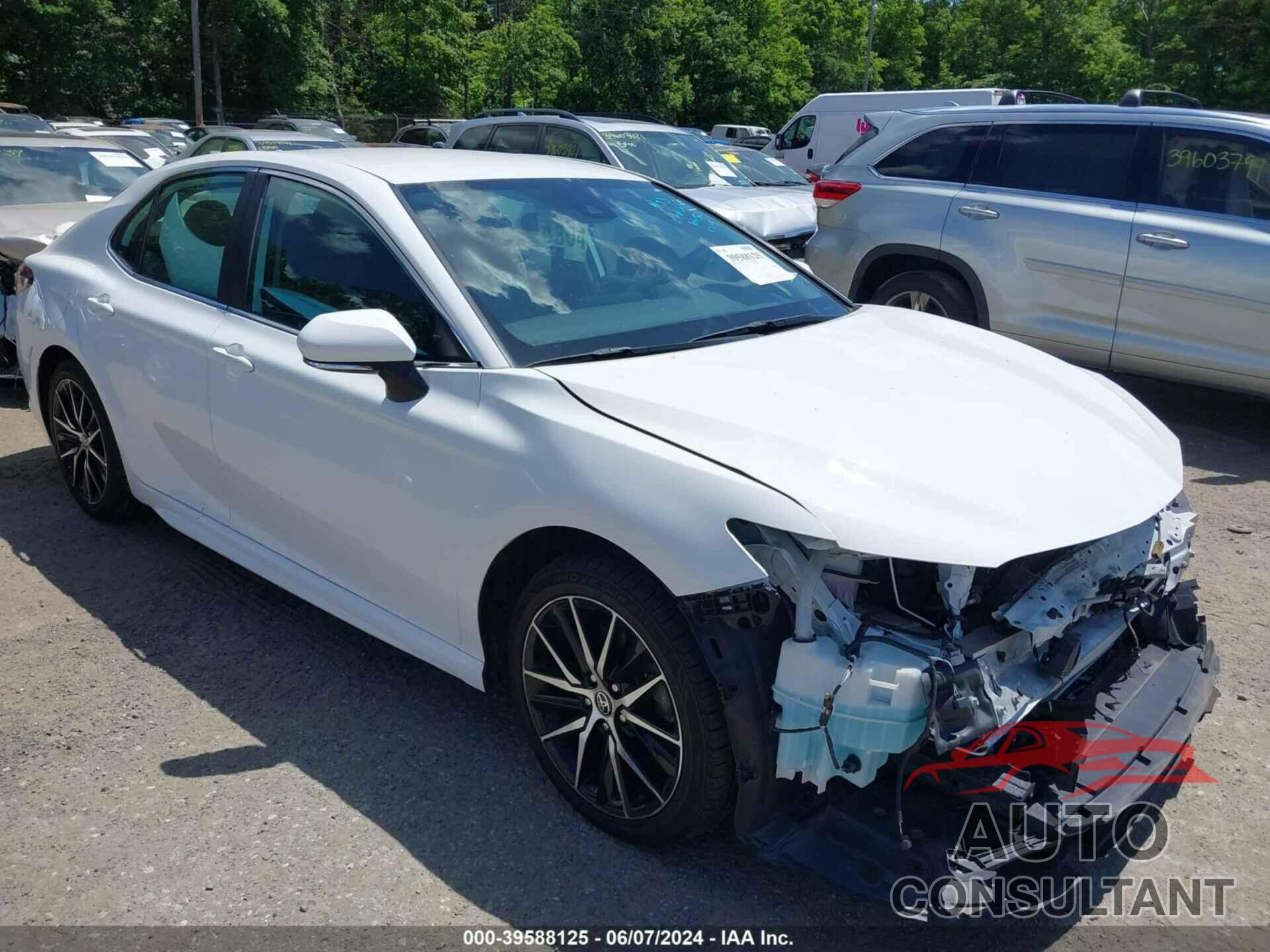 TOYOTA CAMRY 2022 - 4T1G11AK2NU059158