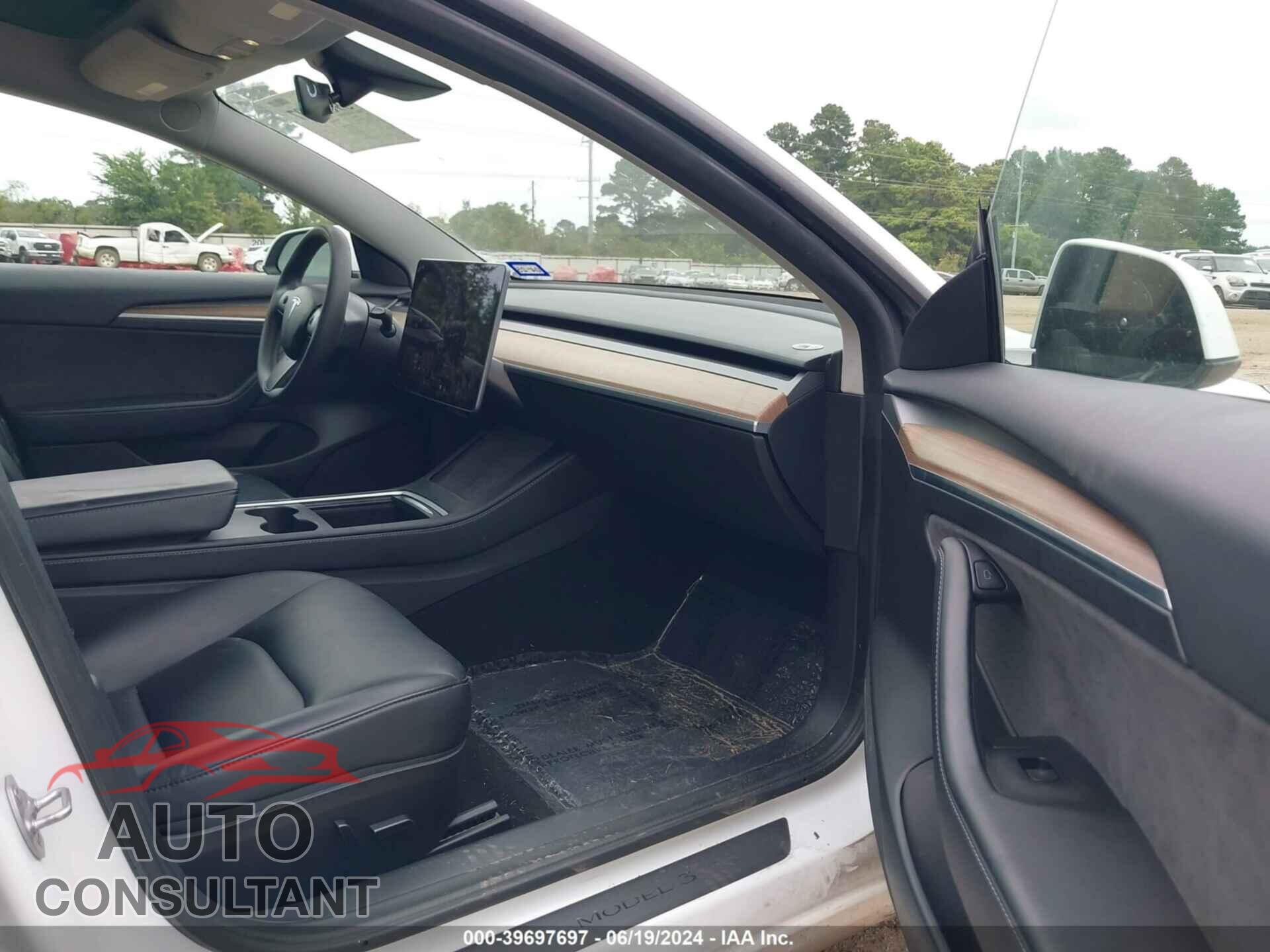 TESLA MODEL 3 2022 - 5YJ3E1EA9NF187799