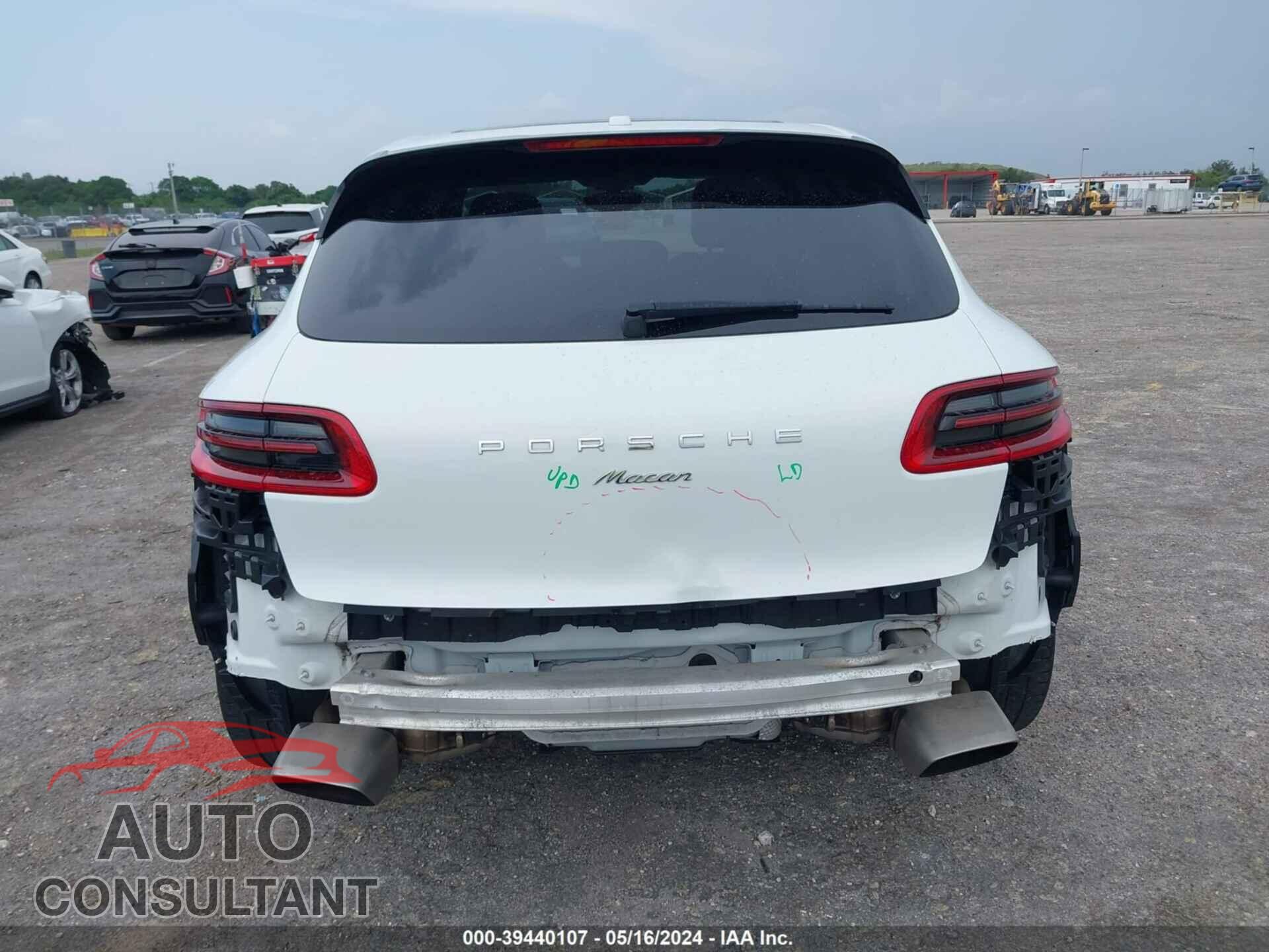 PORSCHE MACAN 2017 - WP1AA2A56HLB82545