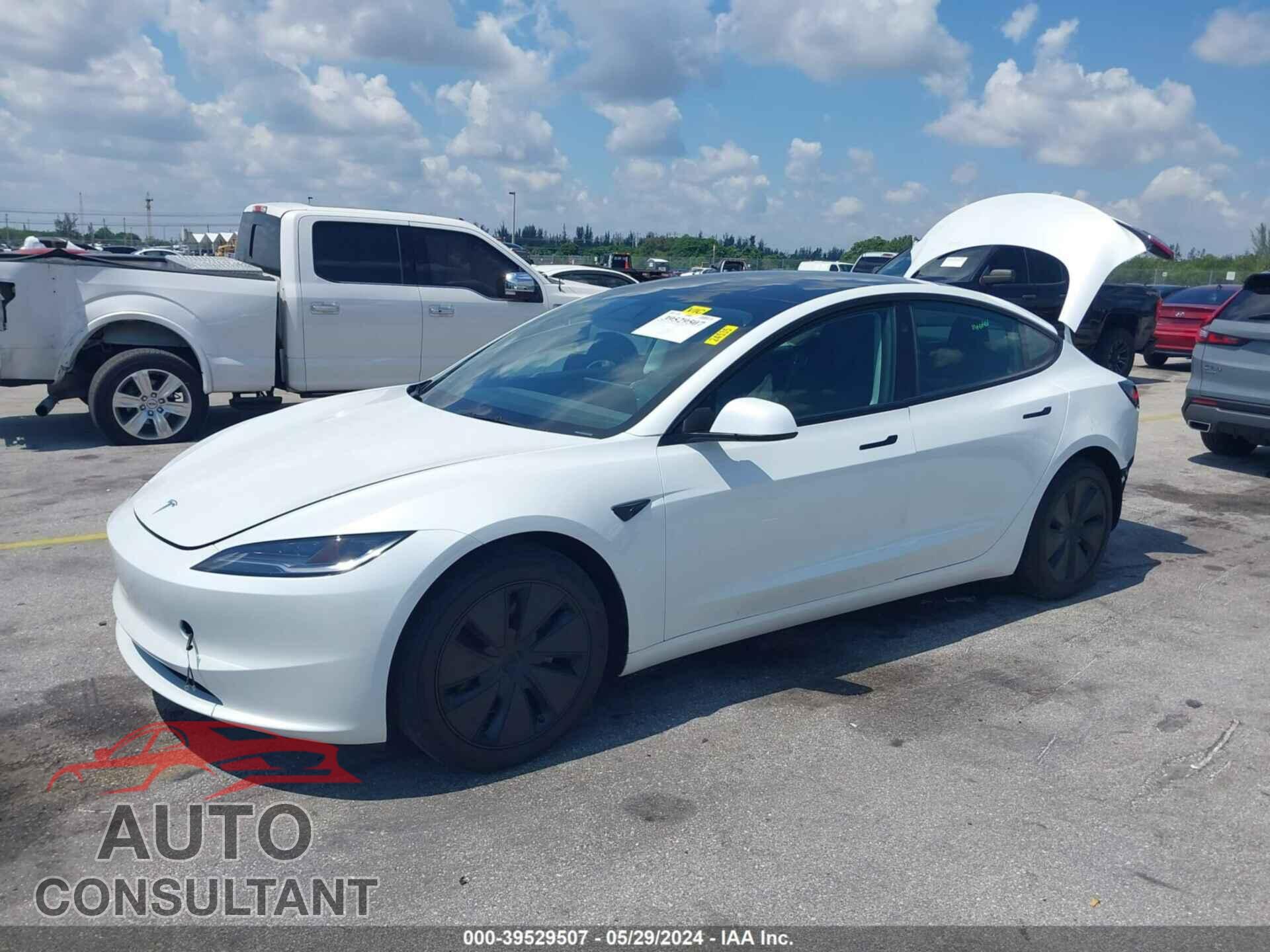 TESLA MODEL 3 2024 - 5YJ3E1EA6RF733030
