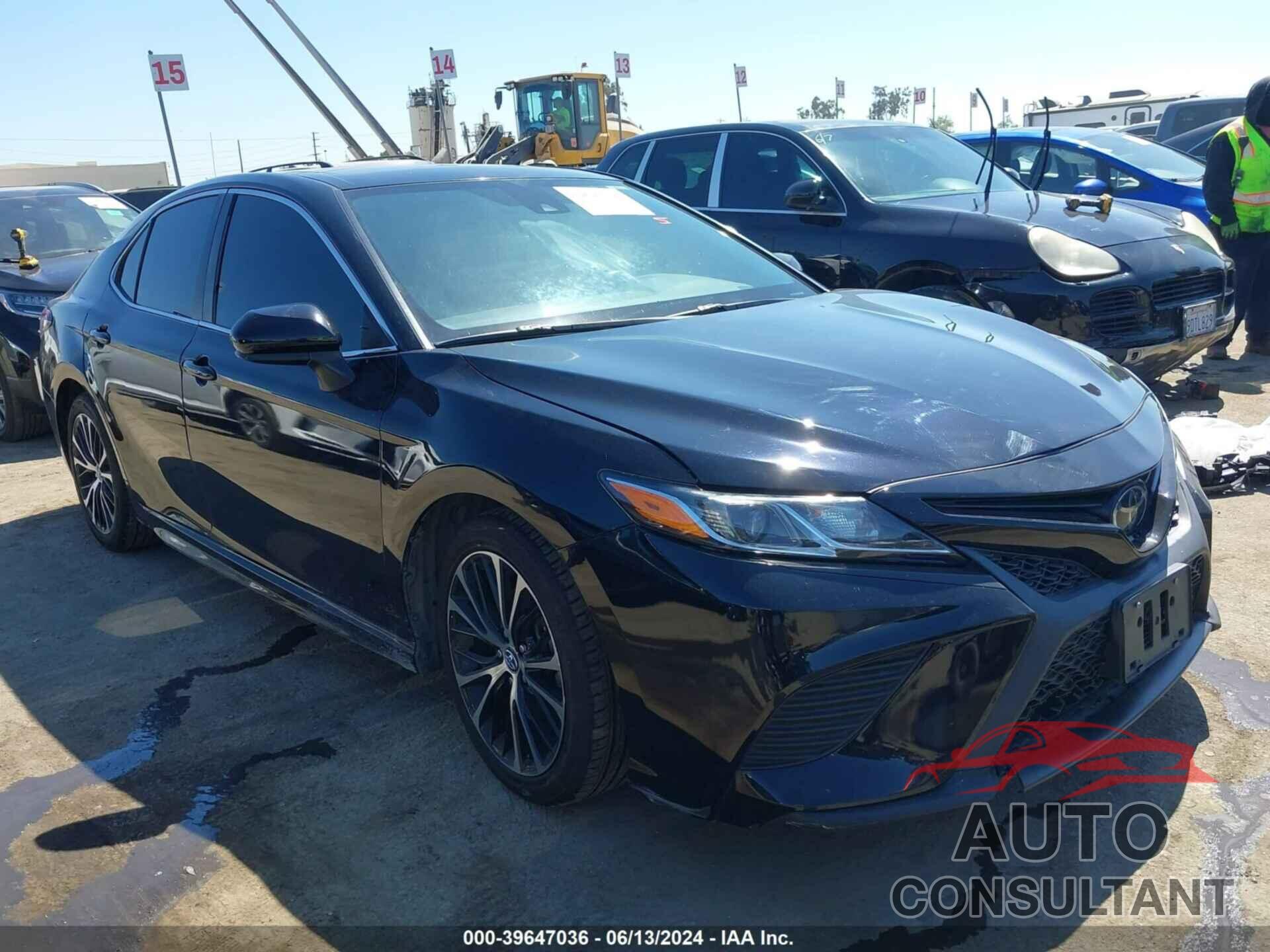 TOYOTA CAMRY 2019 - 4T1B11HK9KU797728