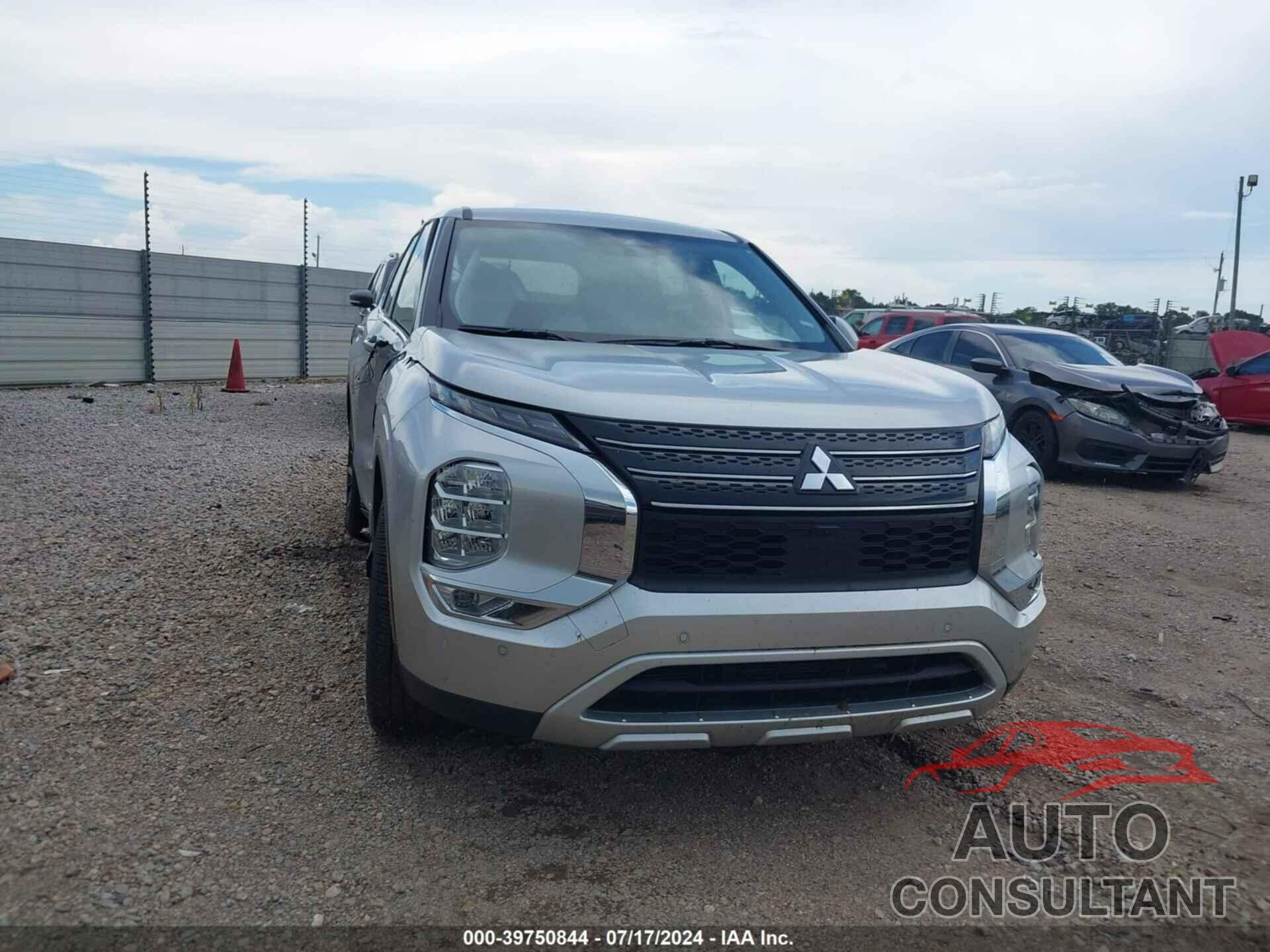 MITSUBISHI OUTLANDER 2024 - JA4J3VA80RZ025366