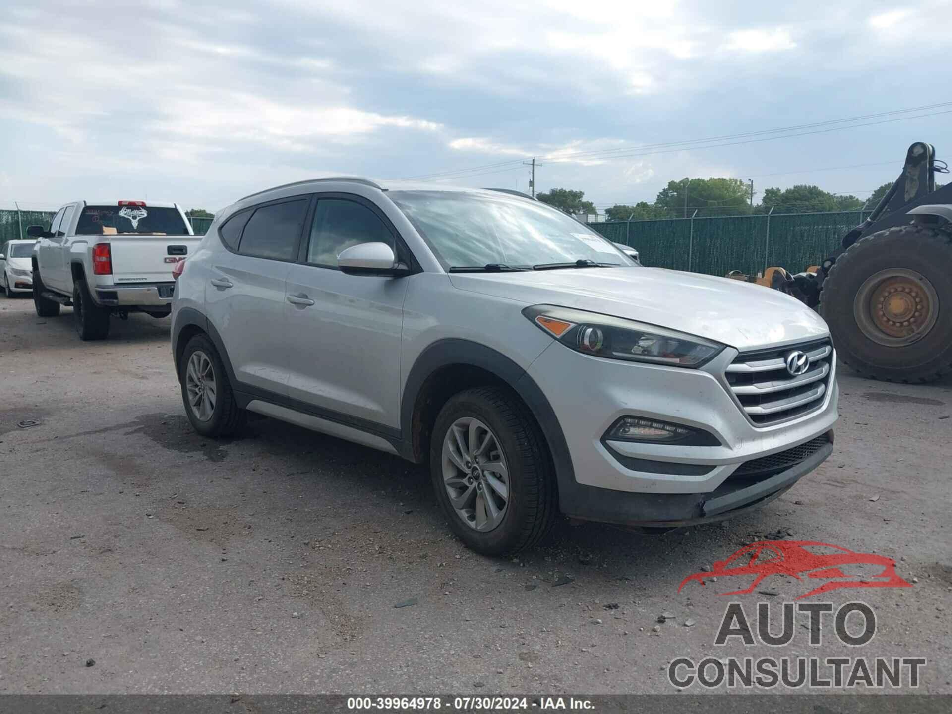 HYUNDAI TUCSON 2018 - KM8J33A40JU643212