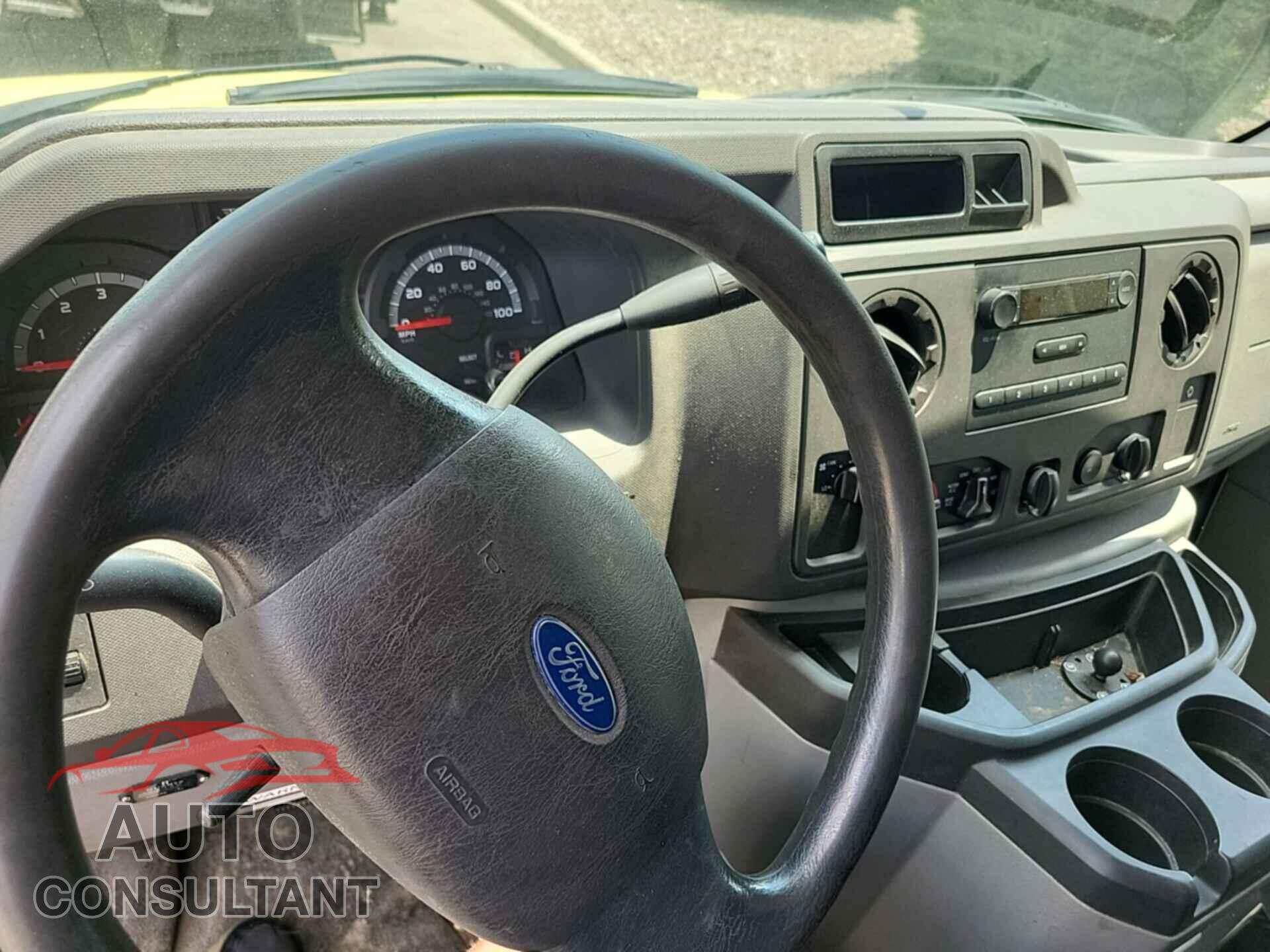 FORD ECONOLINE 2017 - 1FDXE4FS0HDC69082