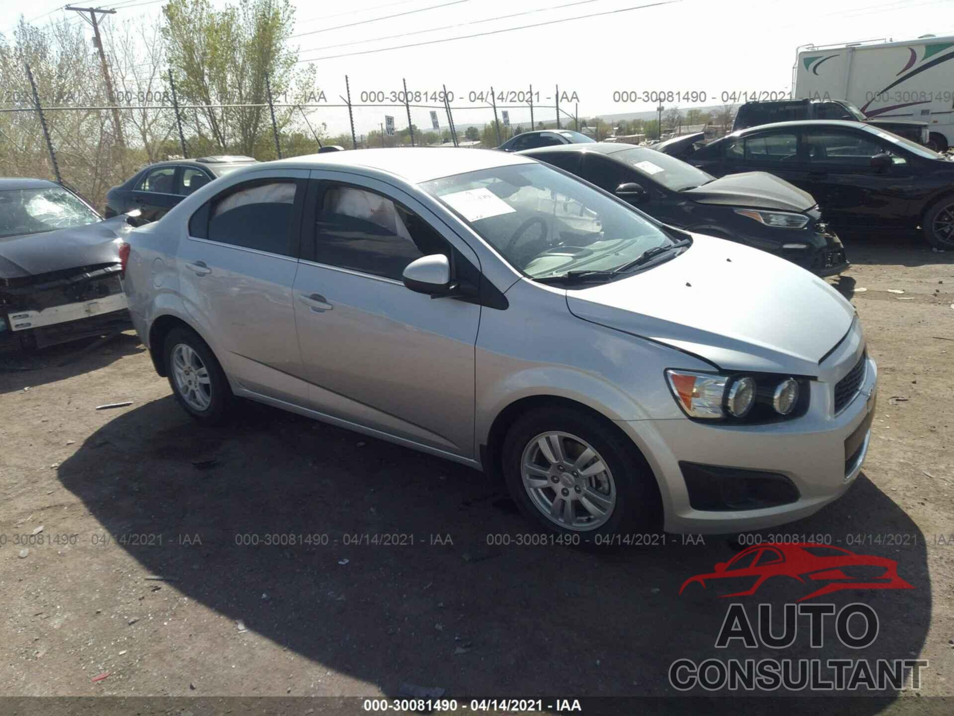 CHEVROLET SONIC 2016 - 1G1JC5SH1G4181214