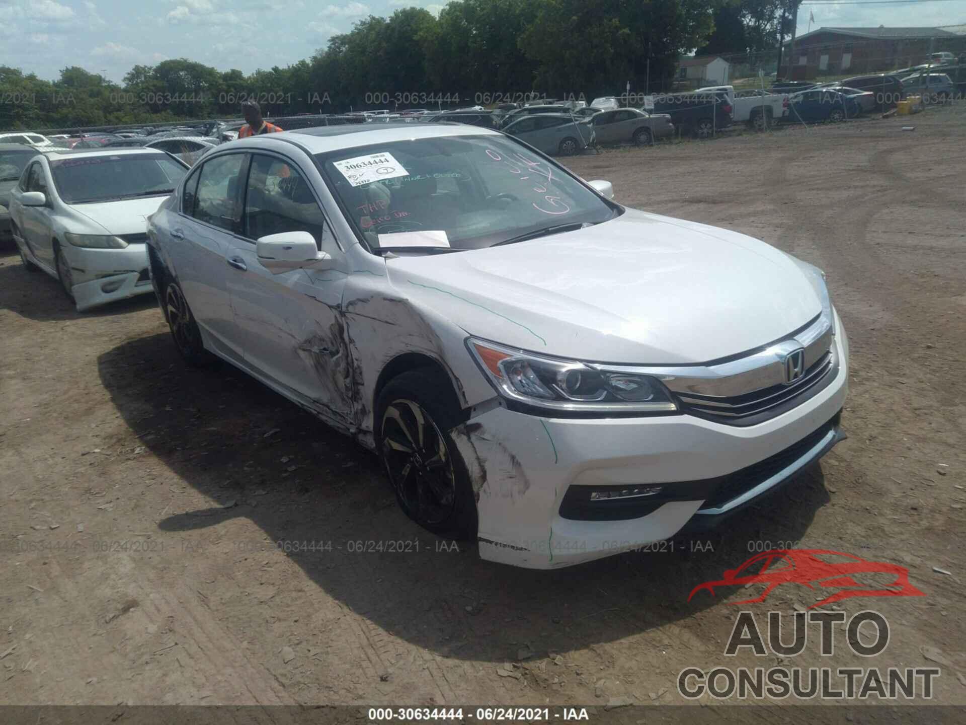 HONDA ACCORD SEDAN 2016 - 1HGCR3F80GA012107