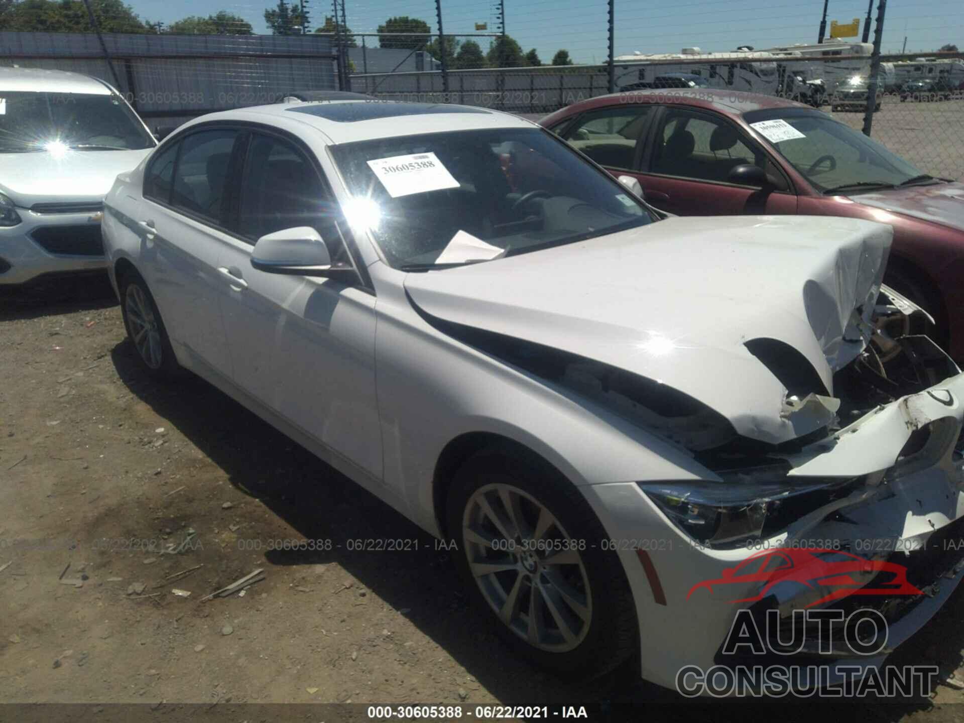 BMW 3 SERIES 2018 - WBA8E5G50JNV03273