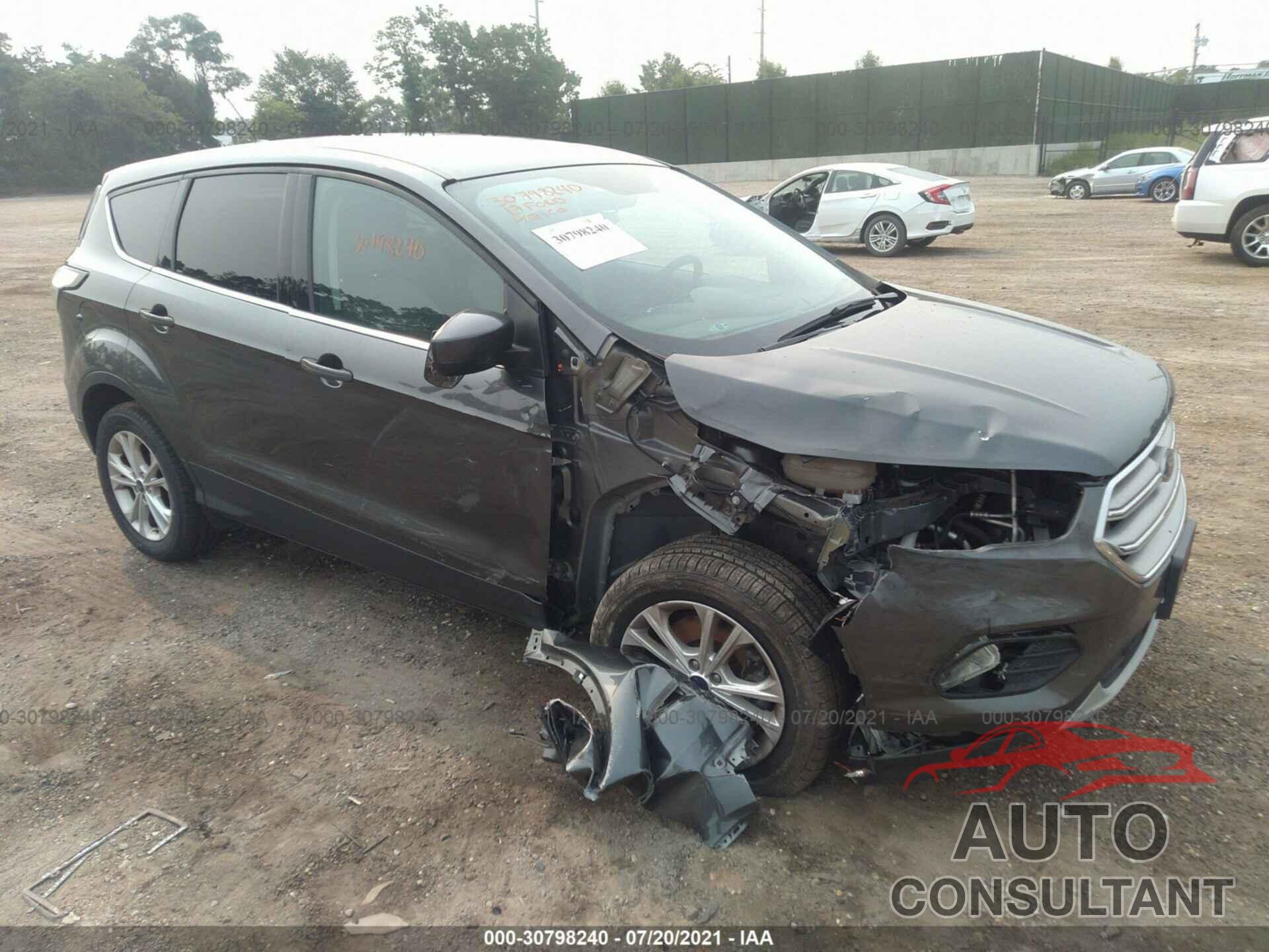 FORD ESCAPE 2017 - 1FMCU9GD6HUC41561