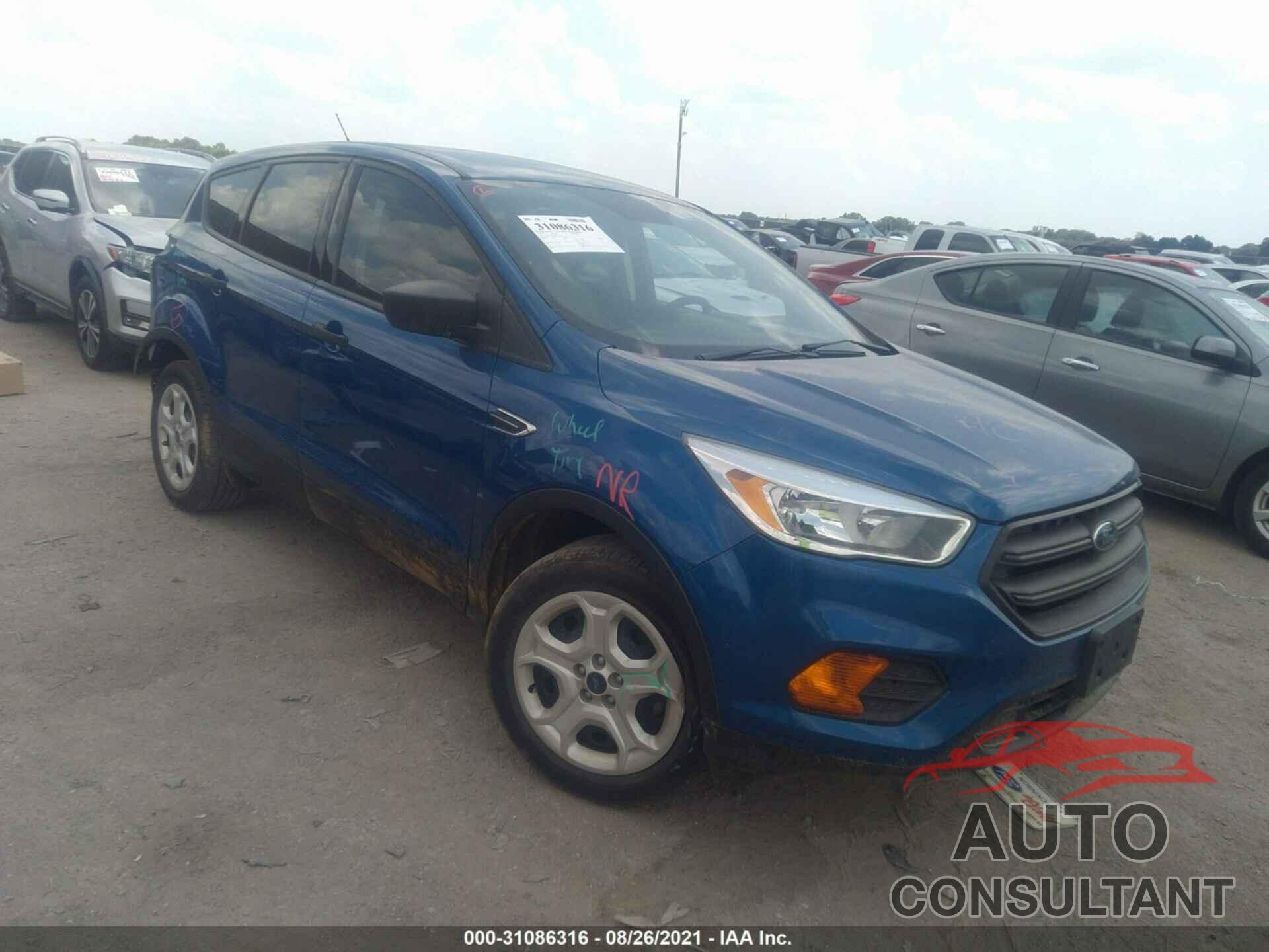 FORD ESCAPE 2017 - 1FMCU0F70HUB01786