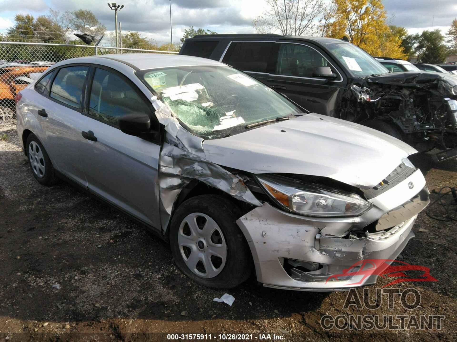 FORD FOCUS 2018 - 1FADP3E28JL243358