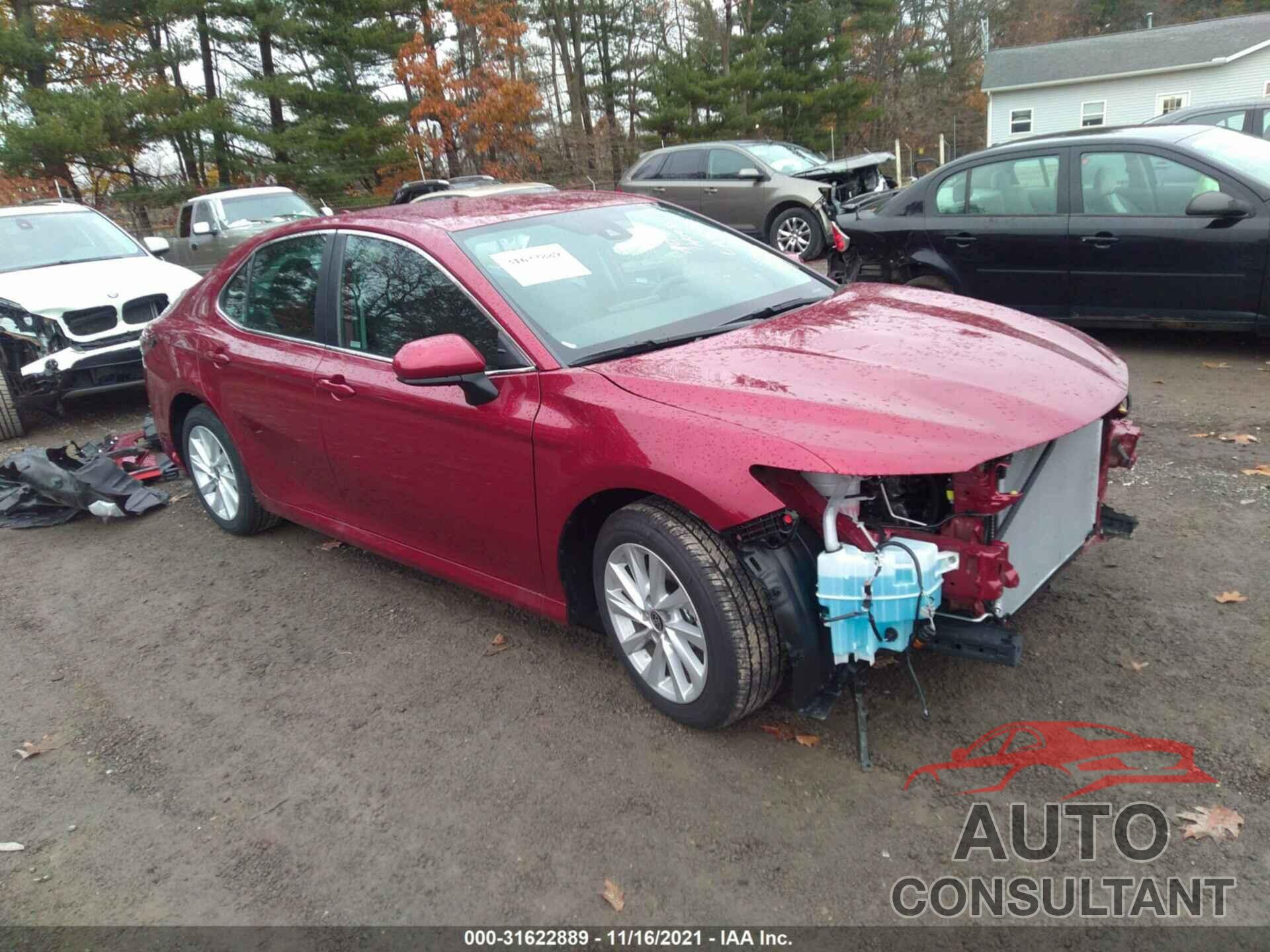 TOYOTA CAMRY 2021 - 4T1C11AK4MU610493