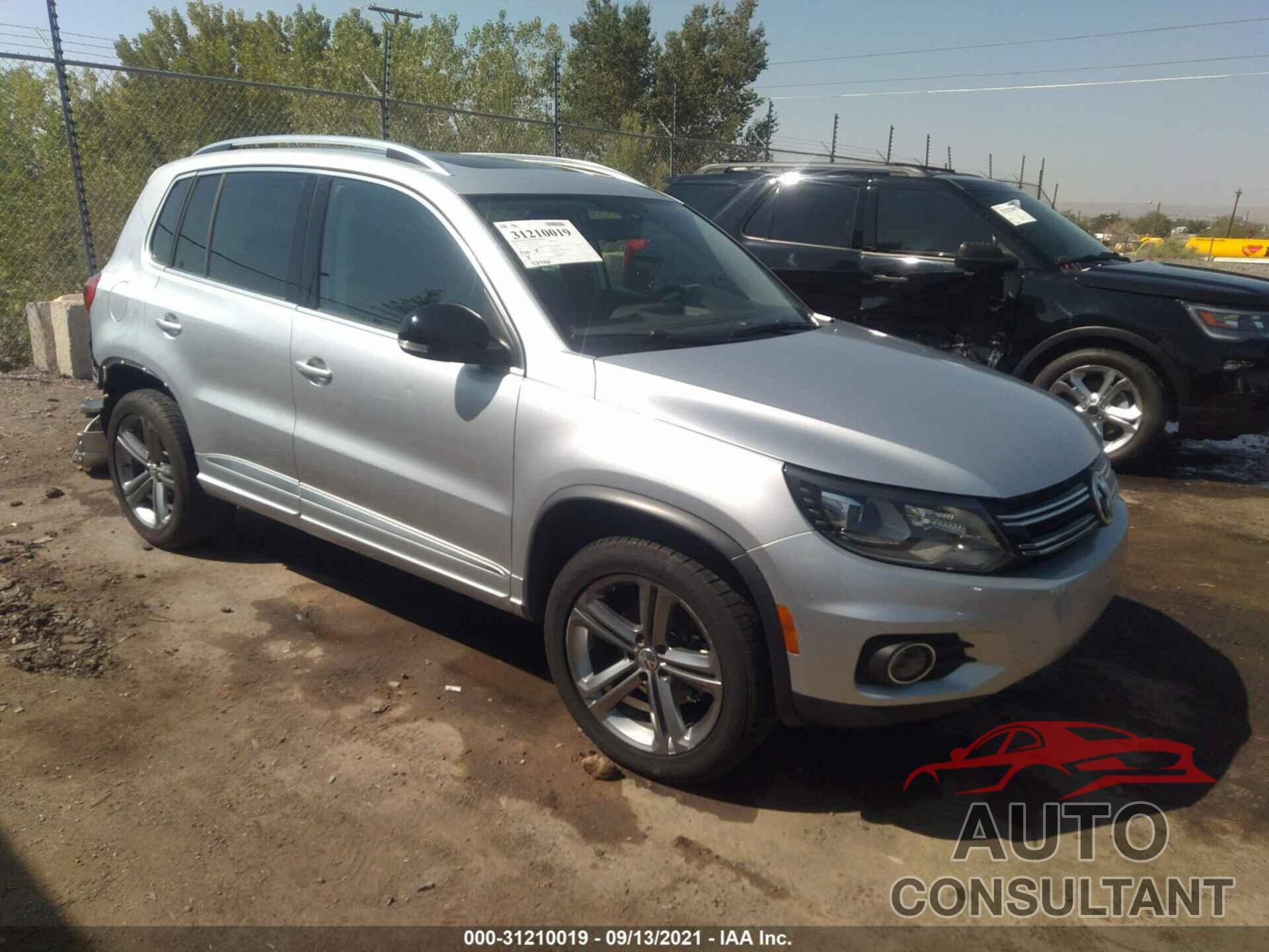 VOLKSWAGEN TIGUAN 2017 - WVGUV7AX4HW509682