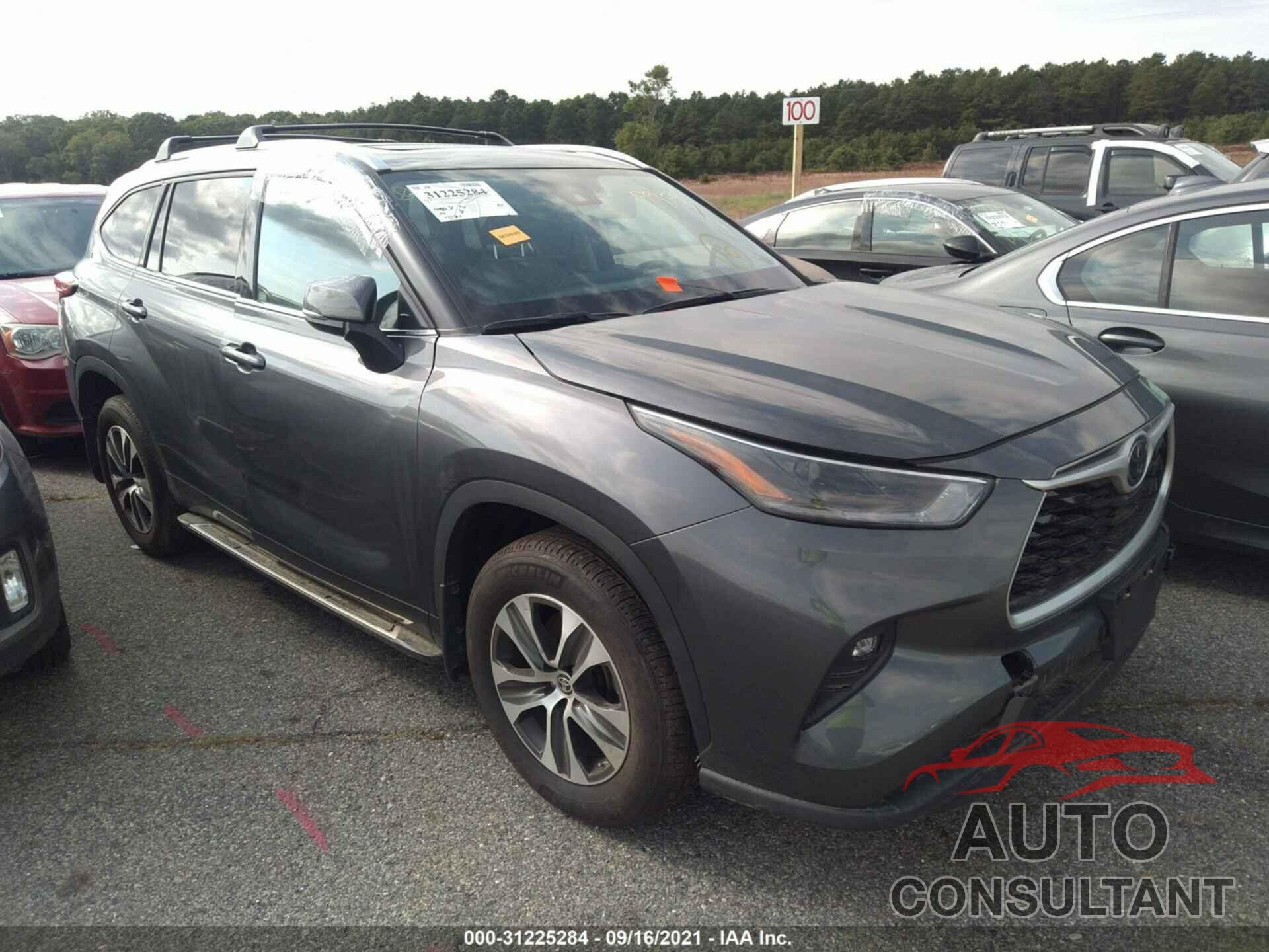 TOYOTA HIGHLANDER 2021 - 5TDHZRBH6MS073070