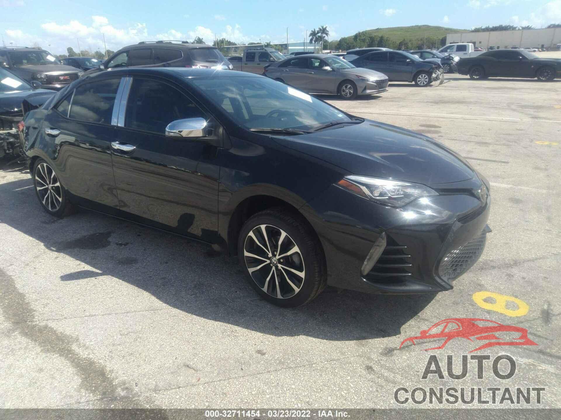 TOYOTA COROLLA 2018 - 5YFBURHE0JP789288