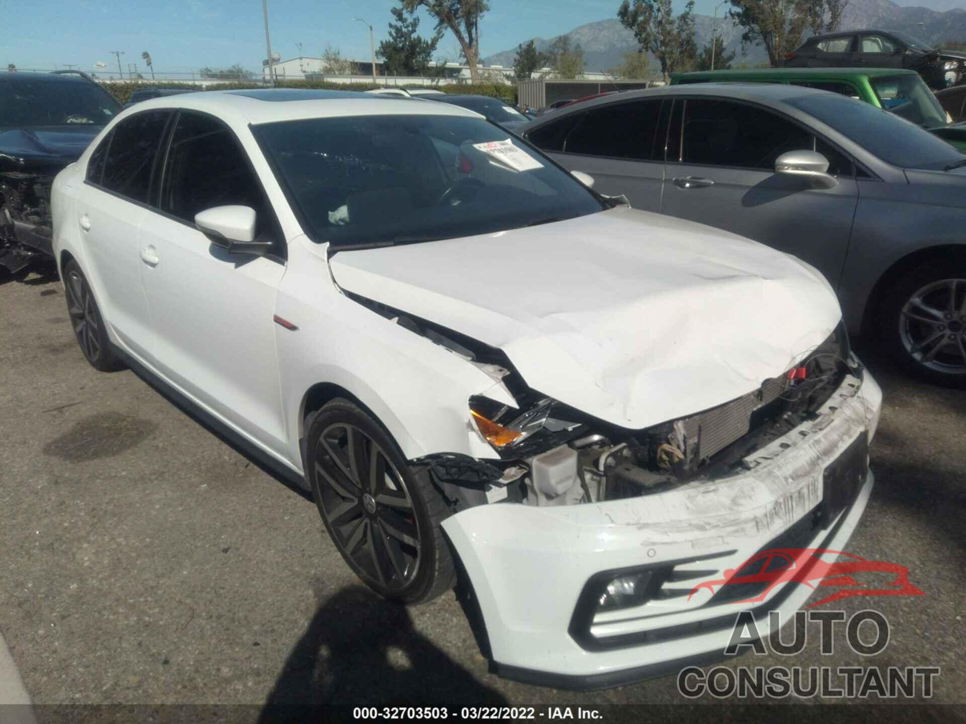 VOLKSWAGEN JETTA 2018 - 3VW4T7AJ6JM213717