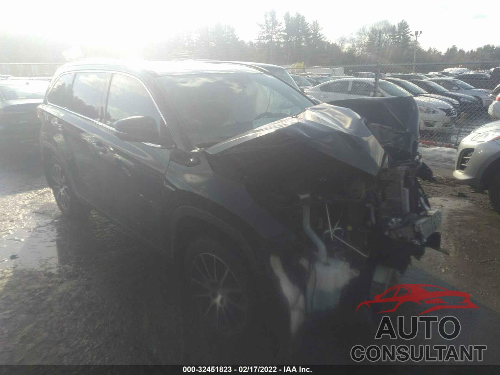 TOYOTA HIGHLANDER 2018 - 5TDJZRFH2JS562315