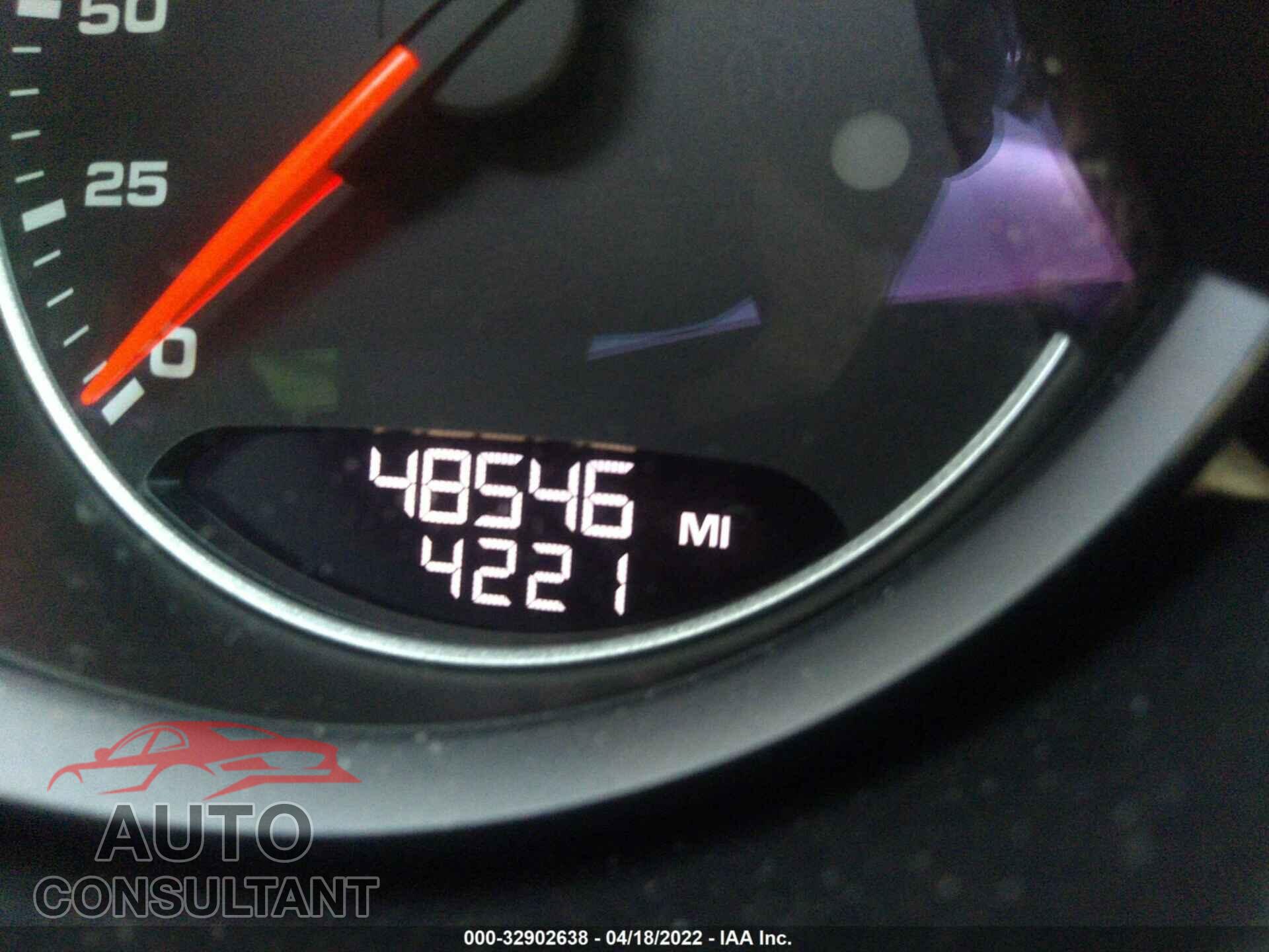 PORSCHE CAYENNE 2016 - WP1AA2A29GKA11475