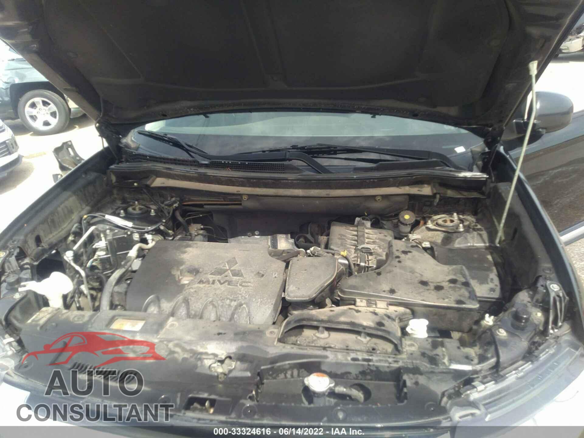 MITSUBISHI OUTLANDER 2016 - JA4AD2A36GZ018564