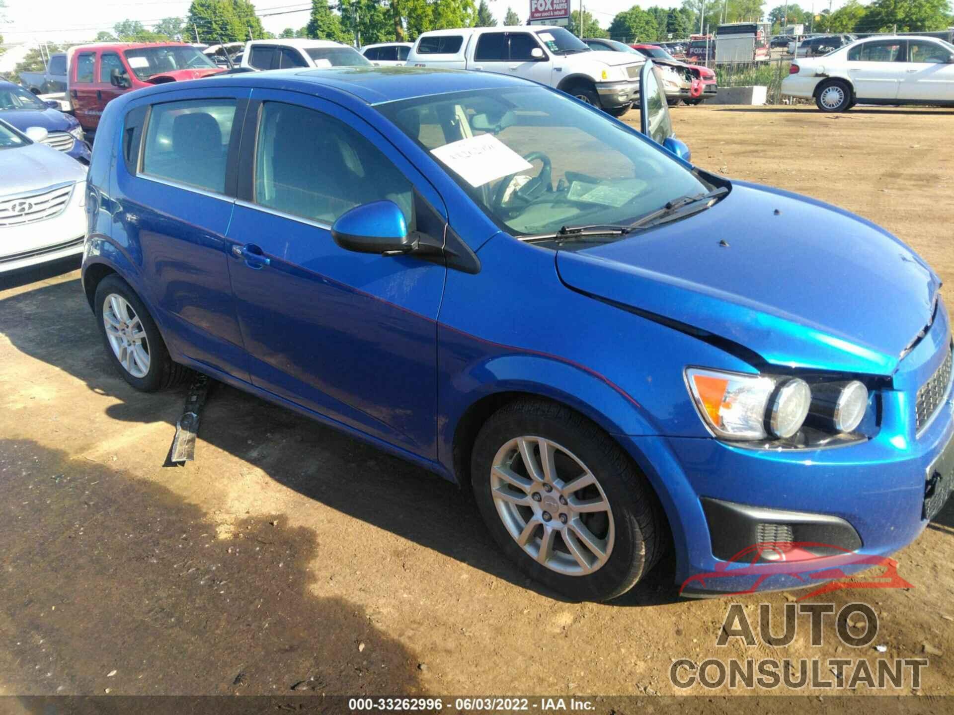 CHEVROLET SONIC 2016 - 1G1JC6SB2G4171213