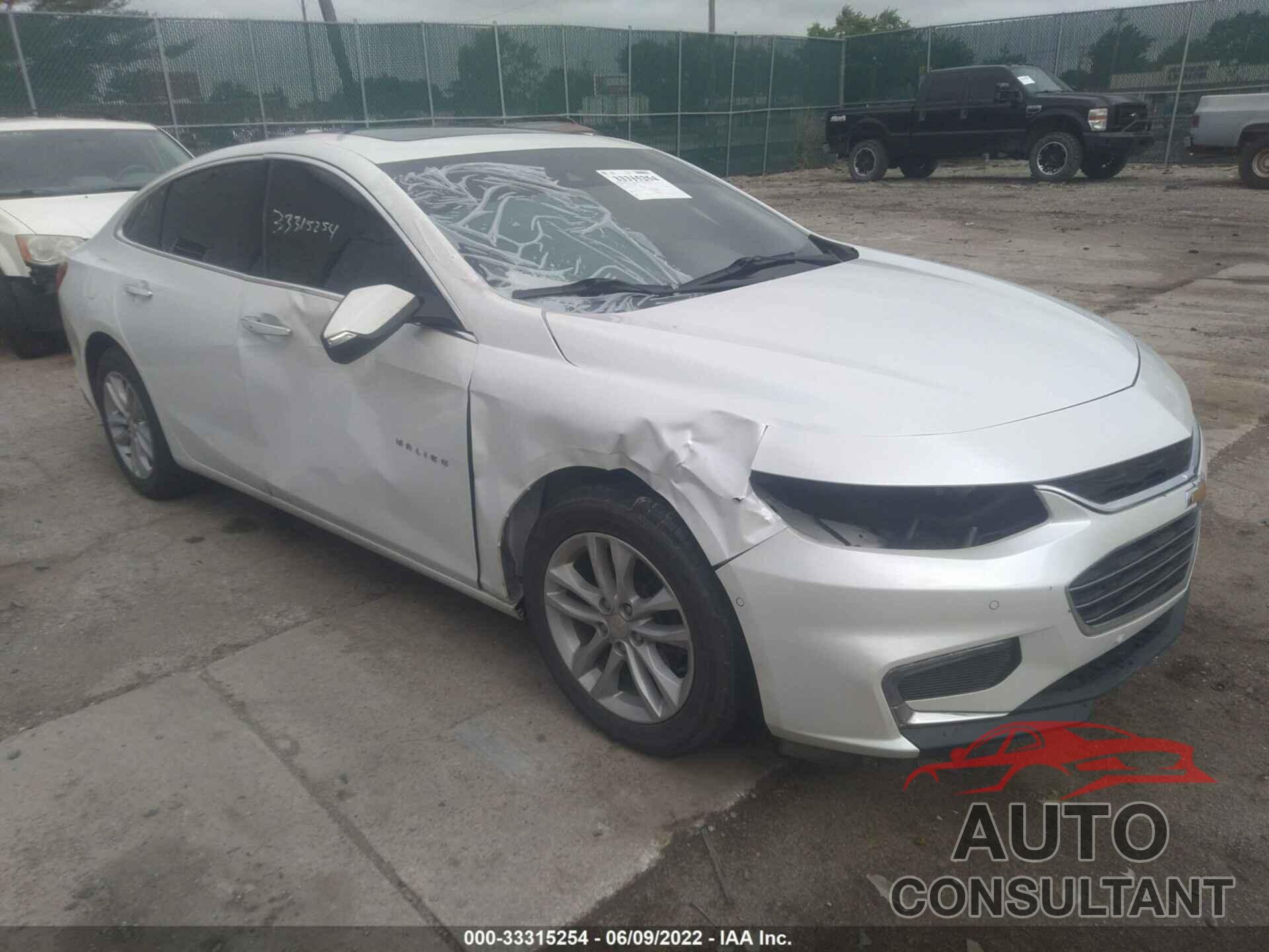 CHEVROLET MALIBU 2018 - 1G1ZE5SX0JF102101