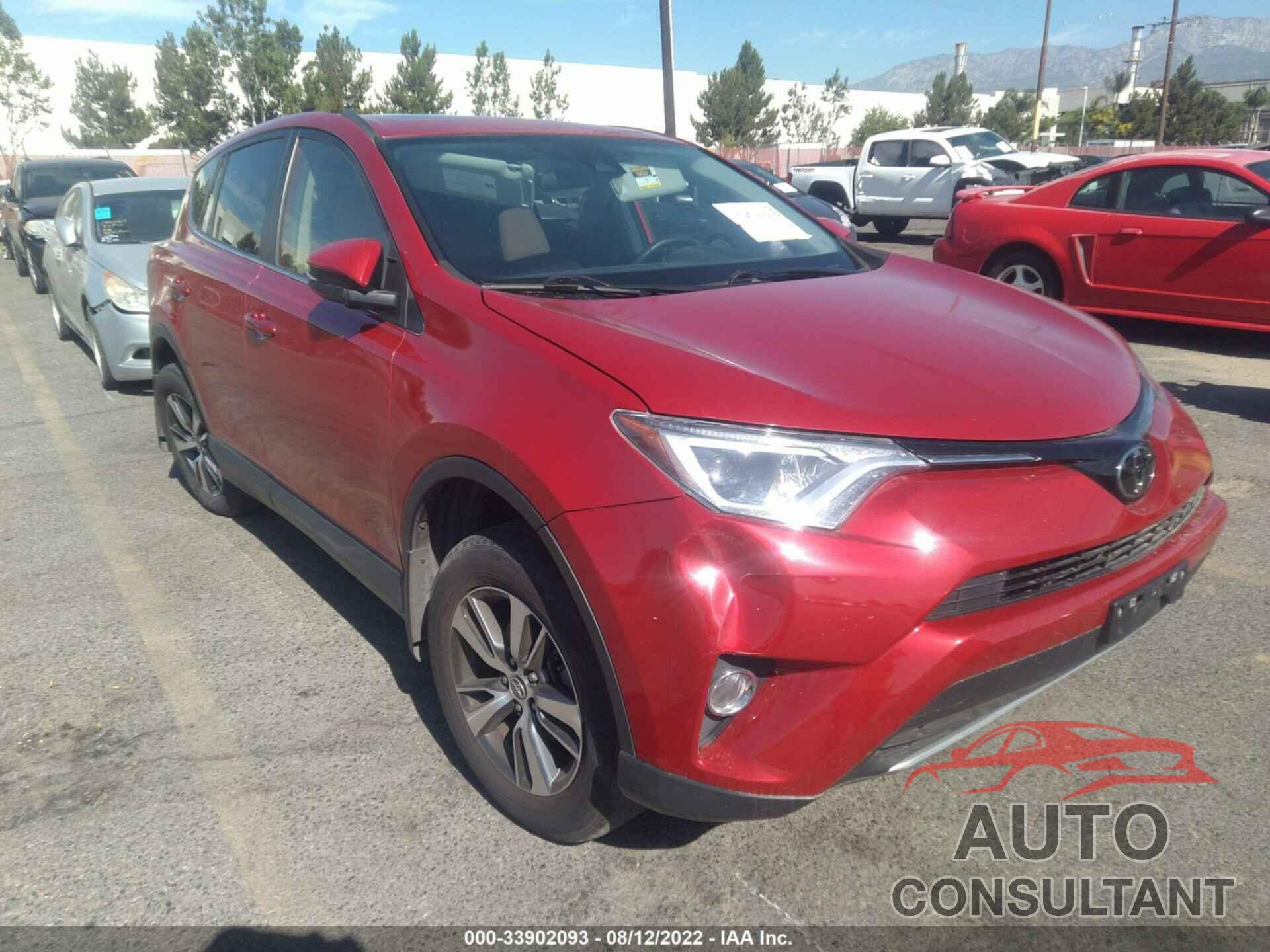 TOYOTA RAV4 2017 - JTMWFREV7HJ142420