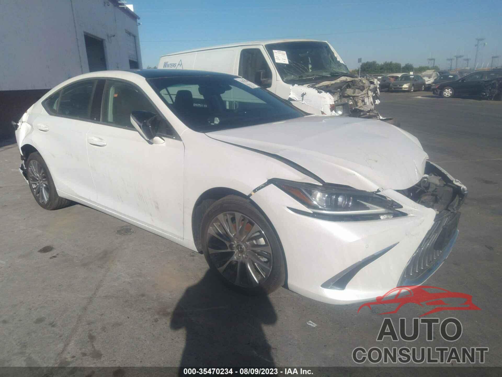 LEXUS ES 2020 - 58ADZ1B10LU067671