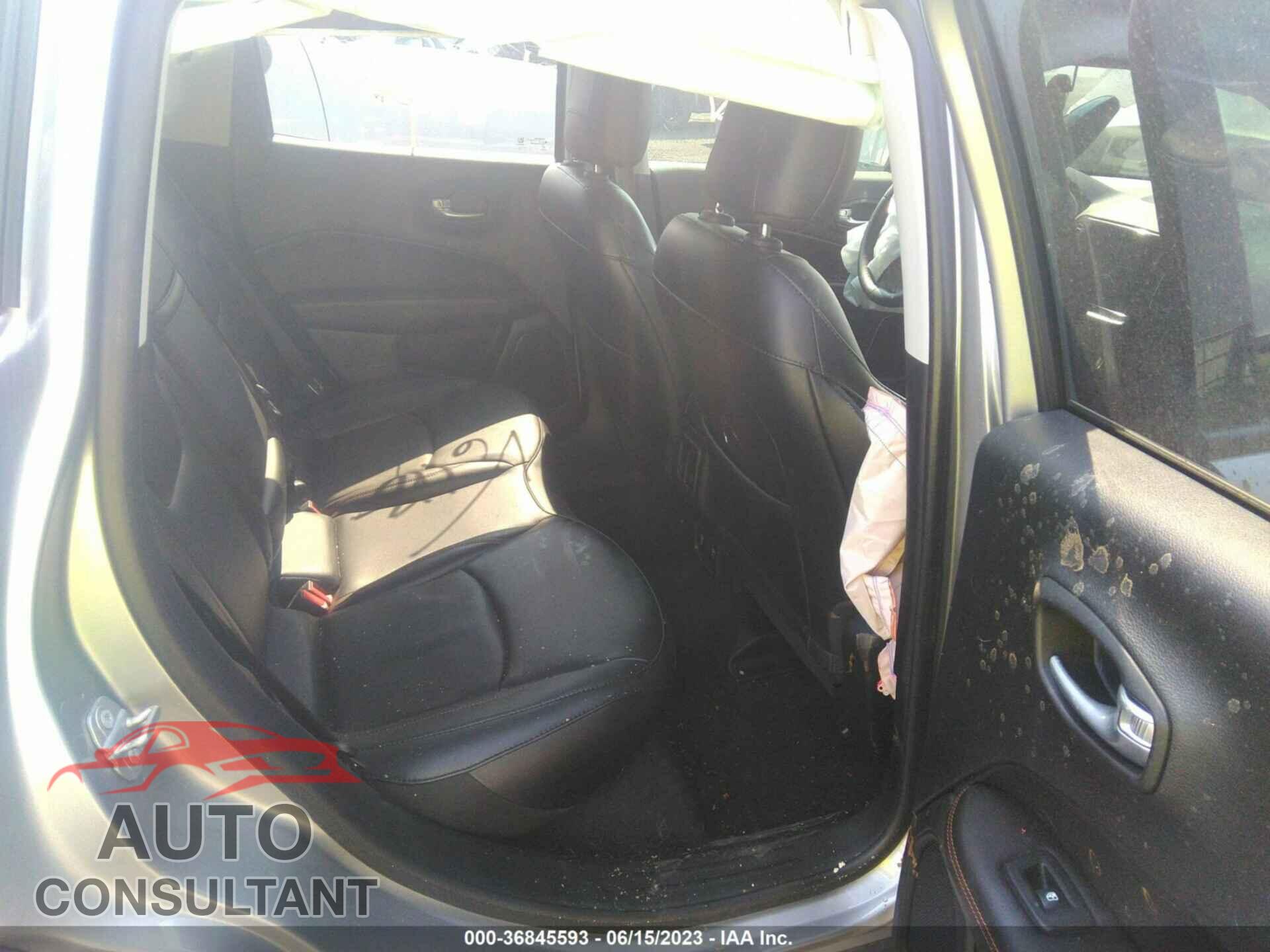 JEEP COMPASS 2019 - 3C4NJDCB9KT723228