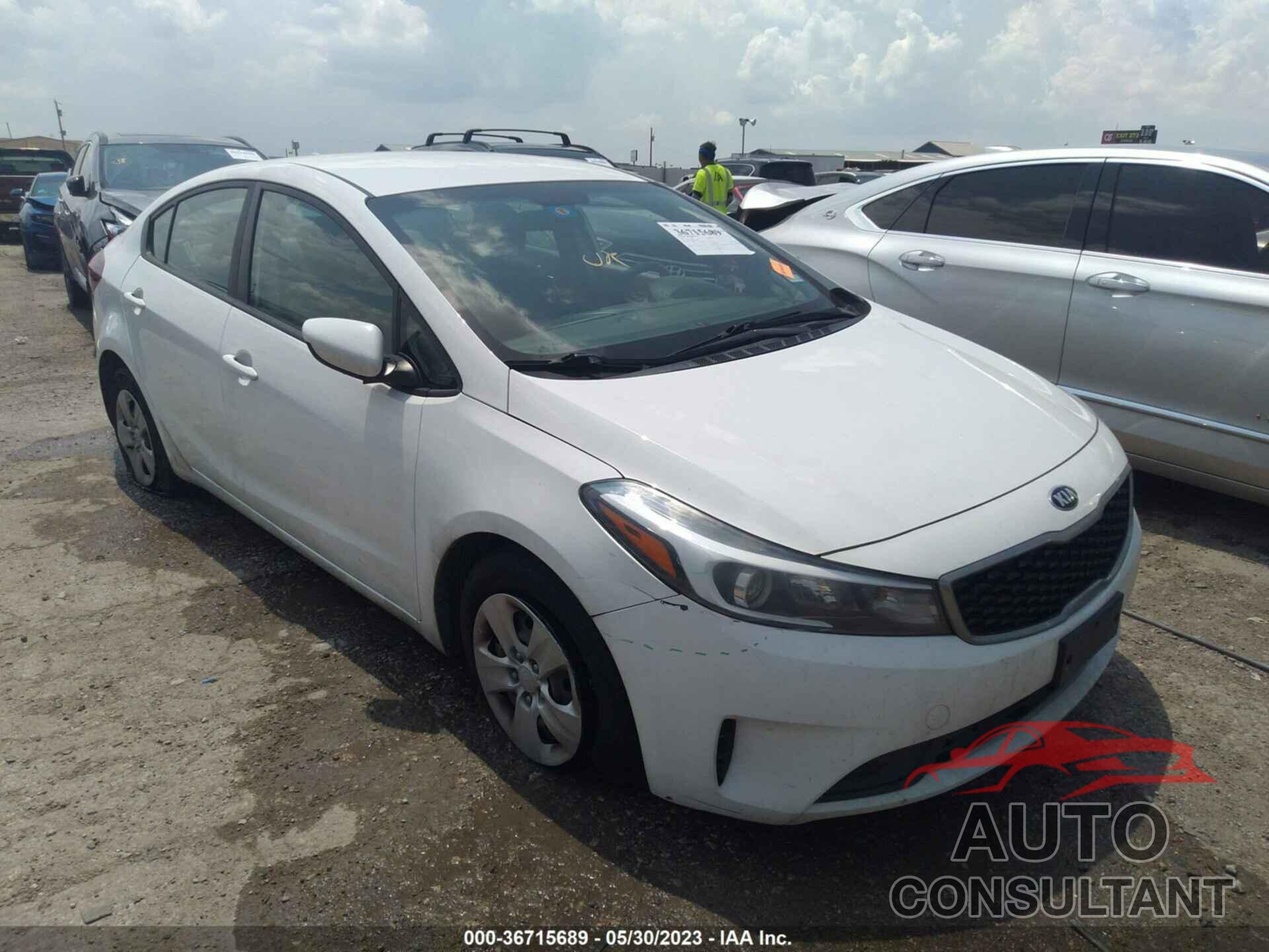 KIA FORTE 2017 - 3KPFK4A76HE063663