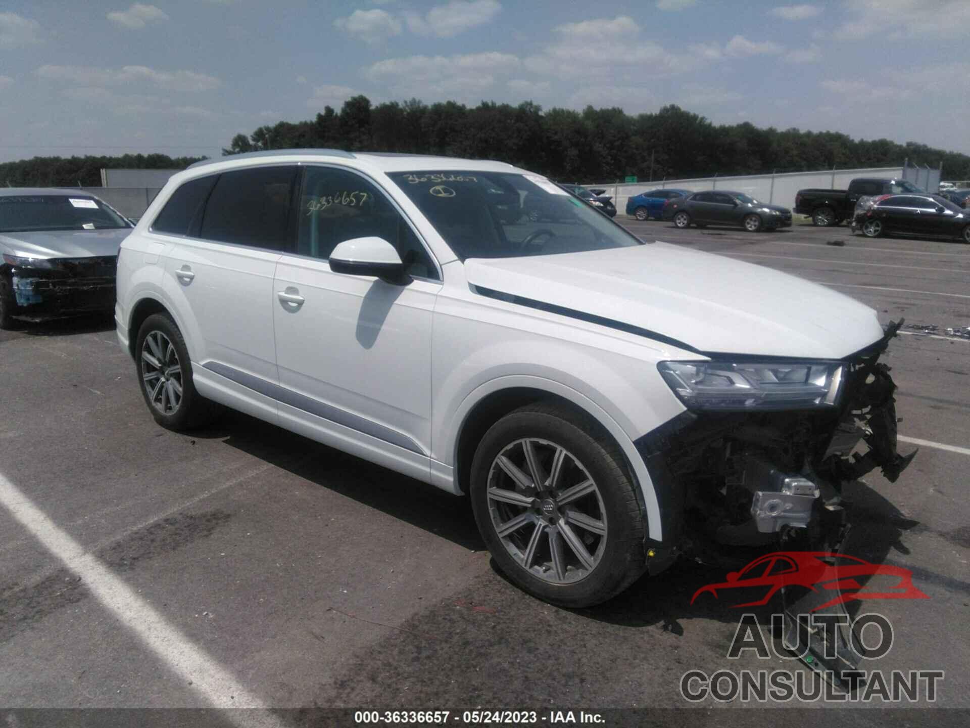 AUDI Q7 2018 - WA1LHAF74JD044457