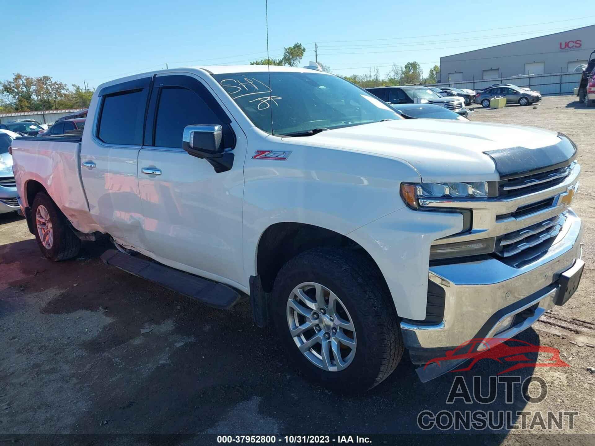CHEVROLET SILVERADO 1500 2019 - 1GCUYGED3KZ318076