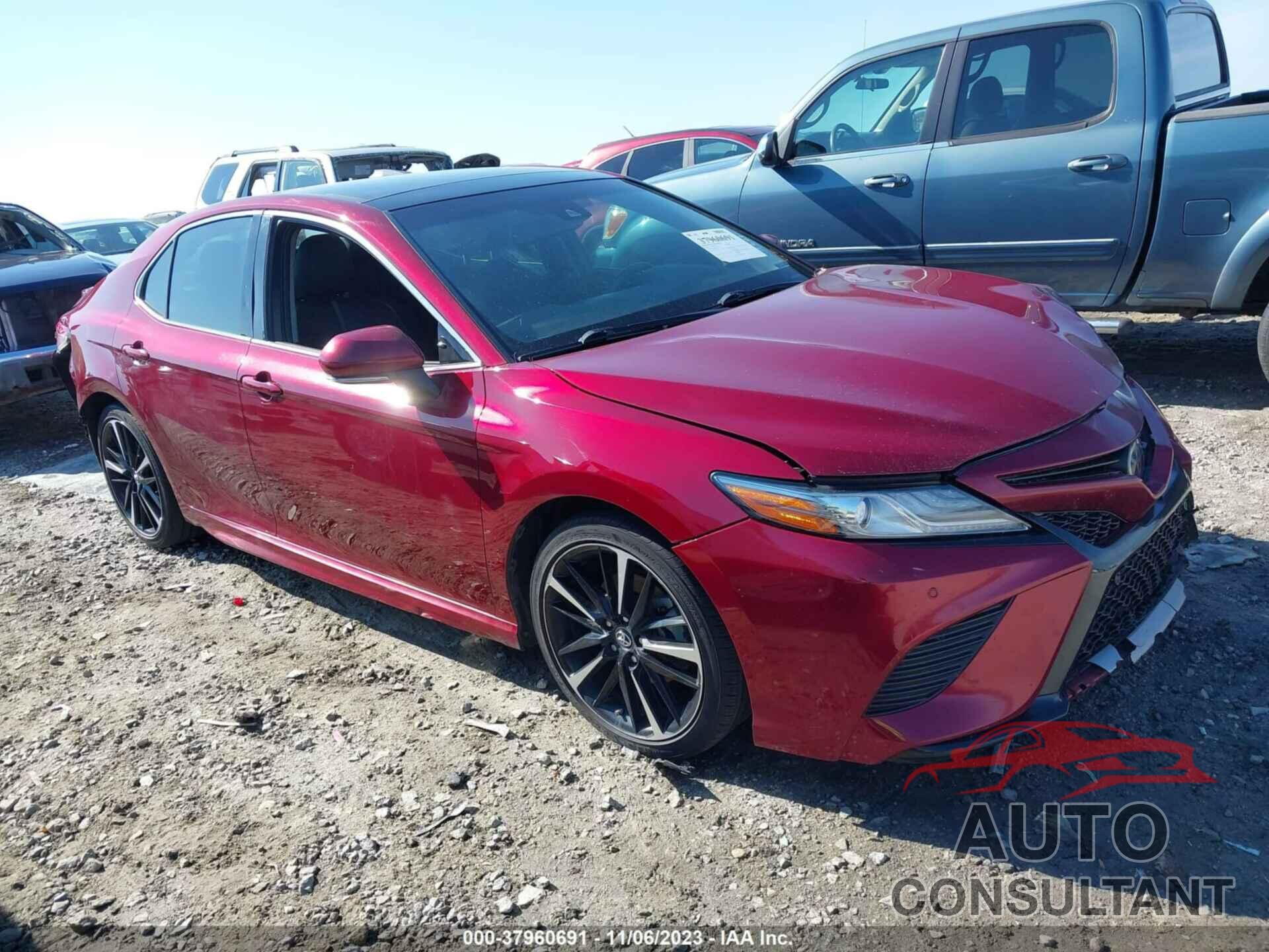 TOYOTA CAMRY 2018 - 4T1B61HK2JU664342