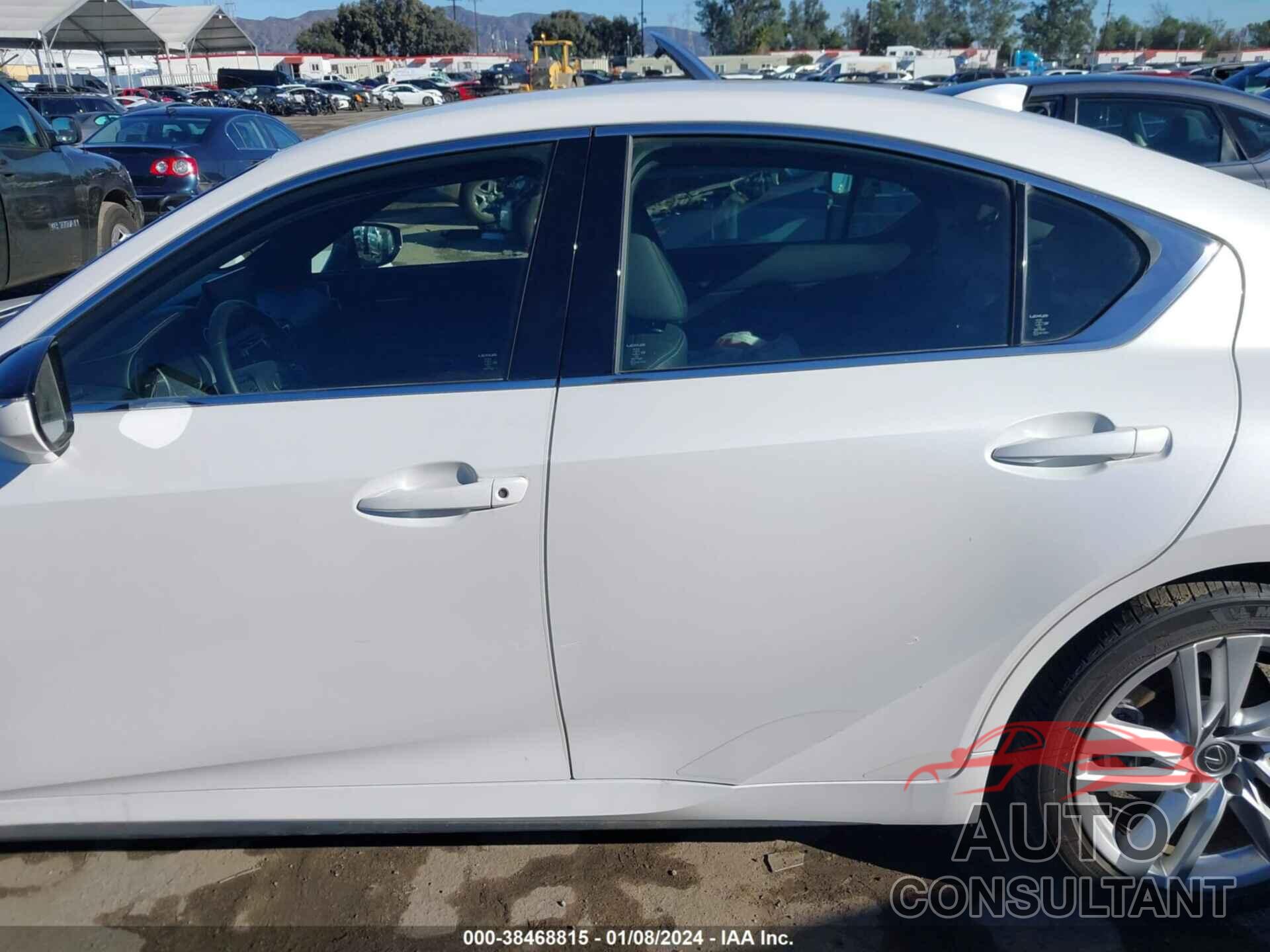 LEXUS IS 300 2022 - JTHAA1D20N5121977