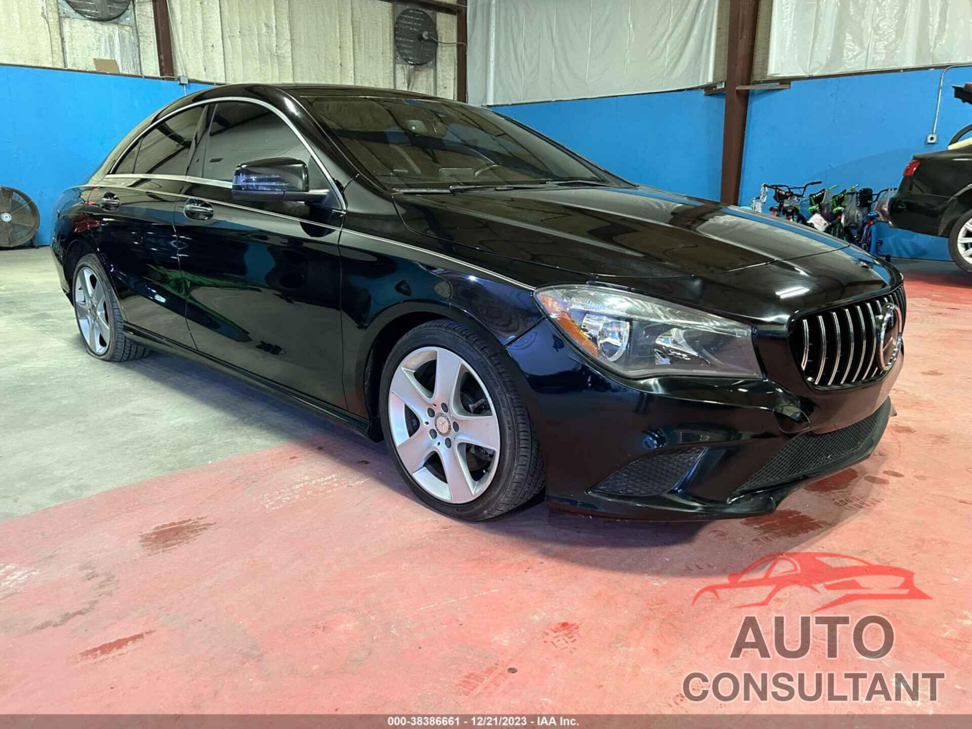 MERCEDES-BENZ CLA 250 2016 - WDDSJ4GB0GN325464