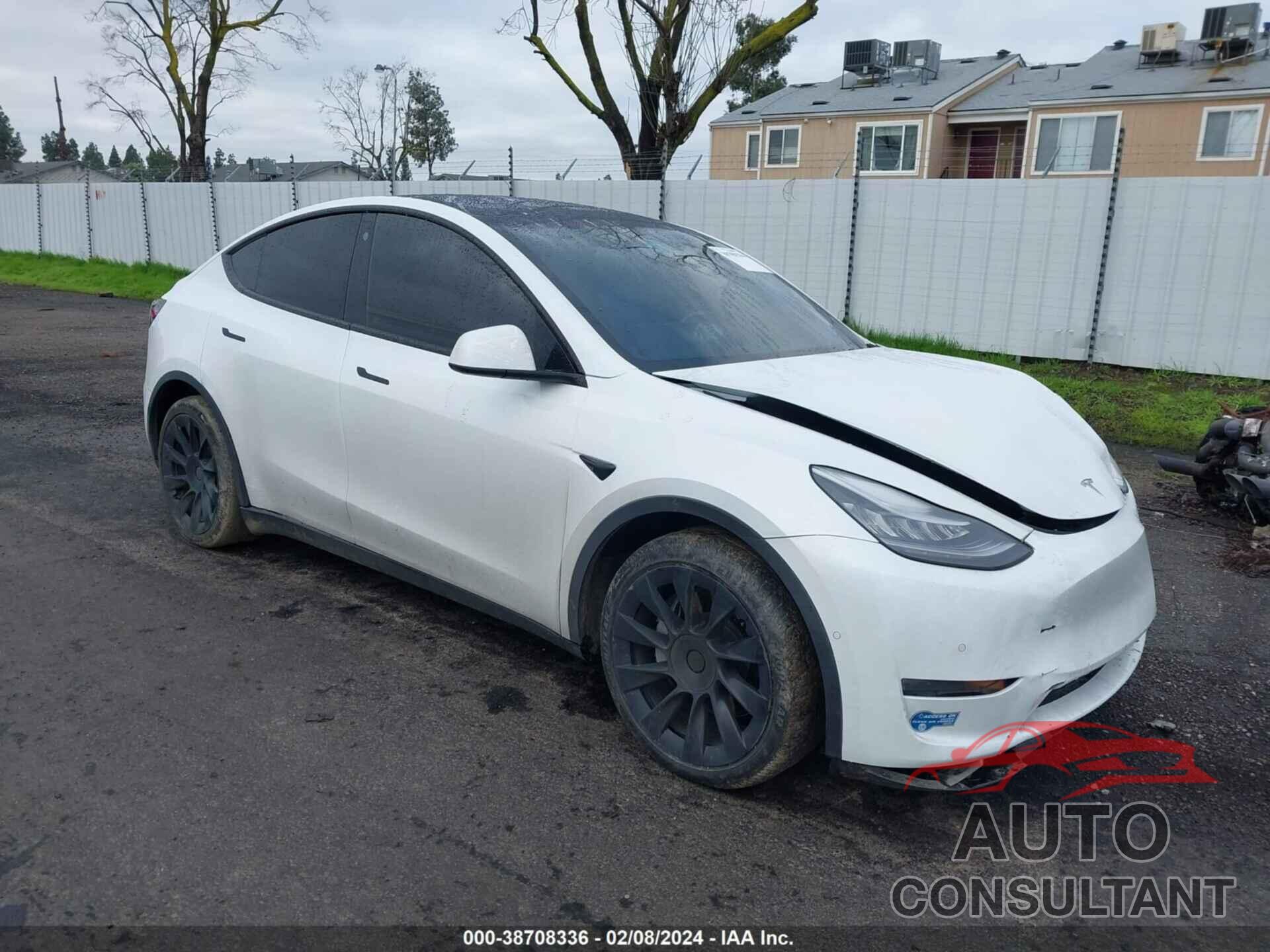 TESLA MODEL Y 2021 - 5YJYGDEE1MF112369