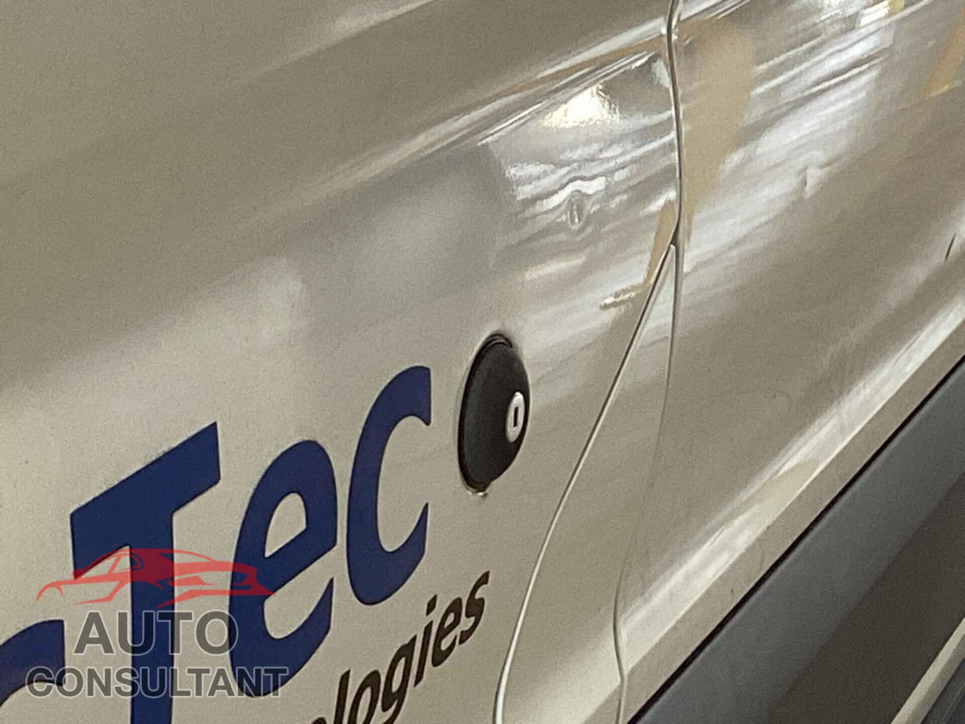 FORD TRANSIT 2017 - 1FTYE1YM9HKA68010