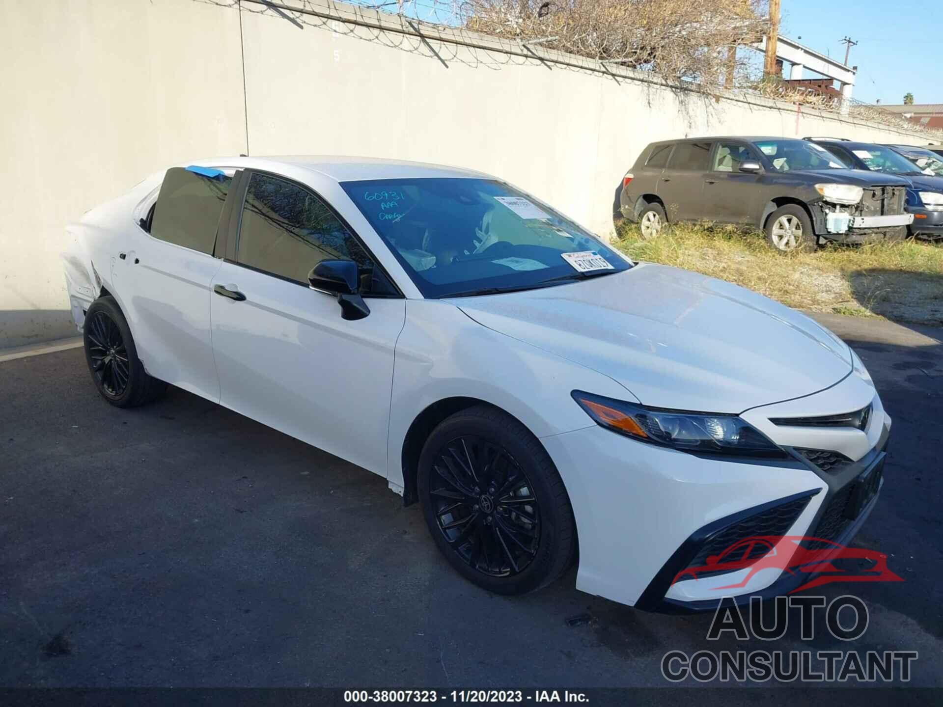 TOYOTA CAMRY 2022 - 4T1G11AK1NU015295